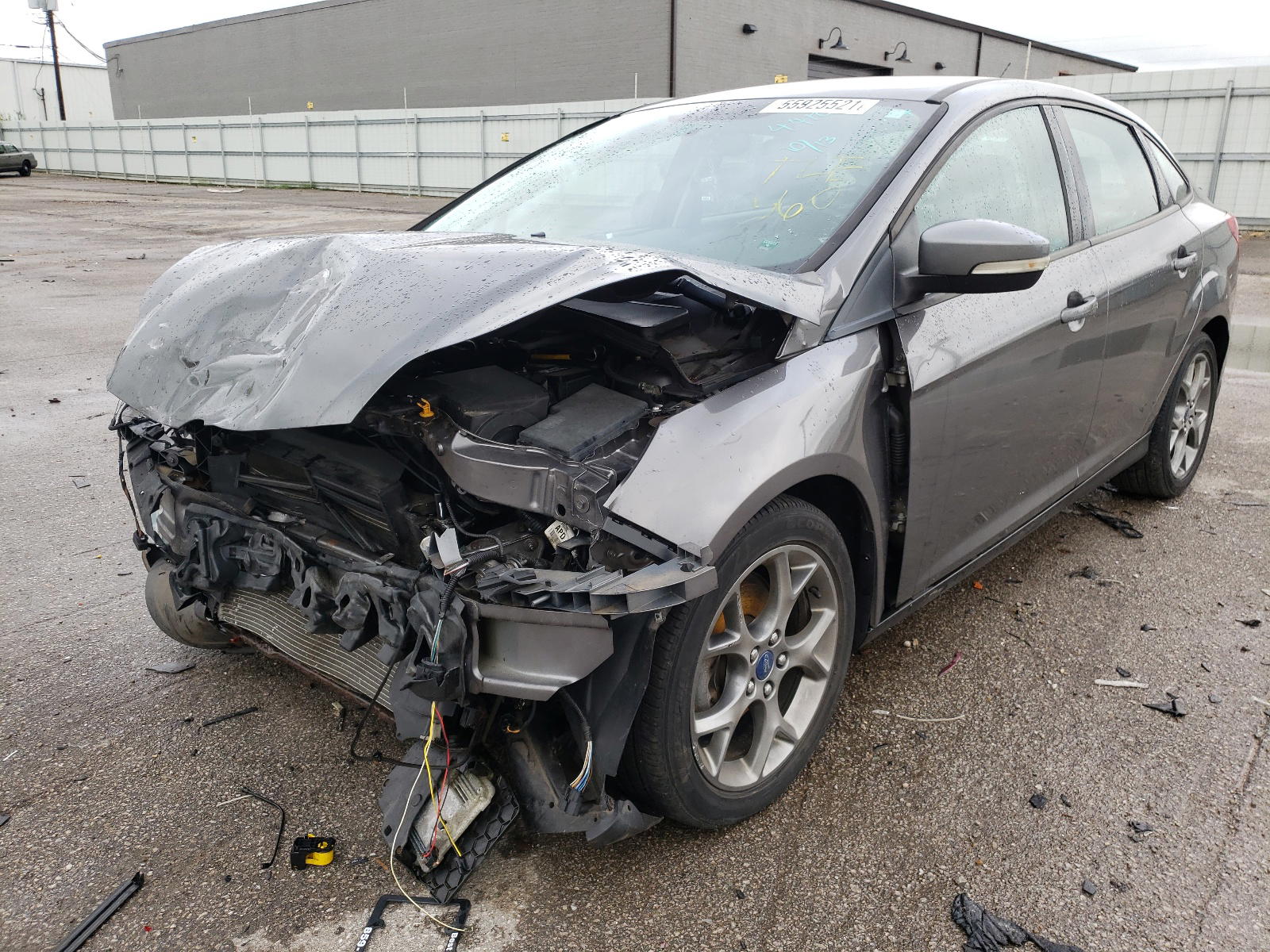 Photo 2 from auction – 2013 FORD FOCUS SE with VIN 1FADP3F24DL114410