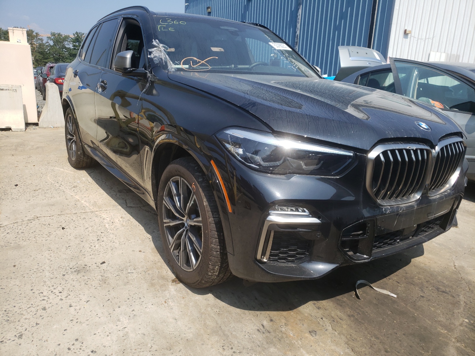 Photo 1 from auction – 2021 BMW X5 M50I with VIN 5UXJU4C04M9F09197