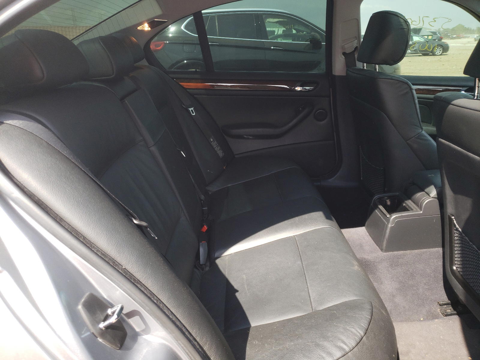 Photo 6 from auction – 2004 BMW 330 XI with VIN WBAEW53474PN32940