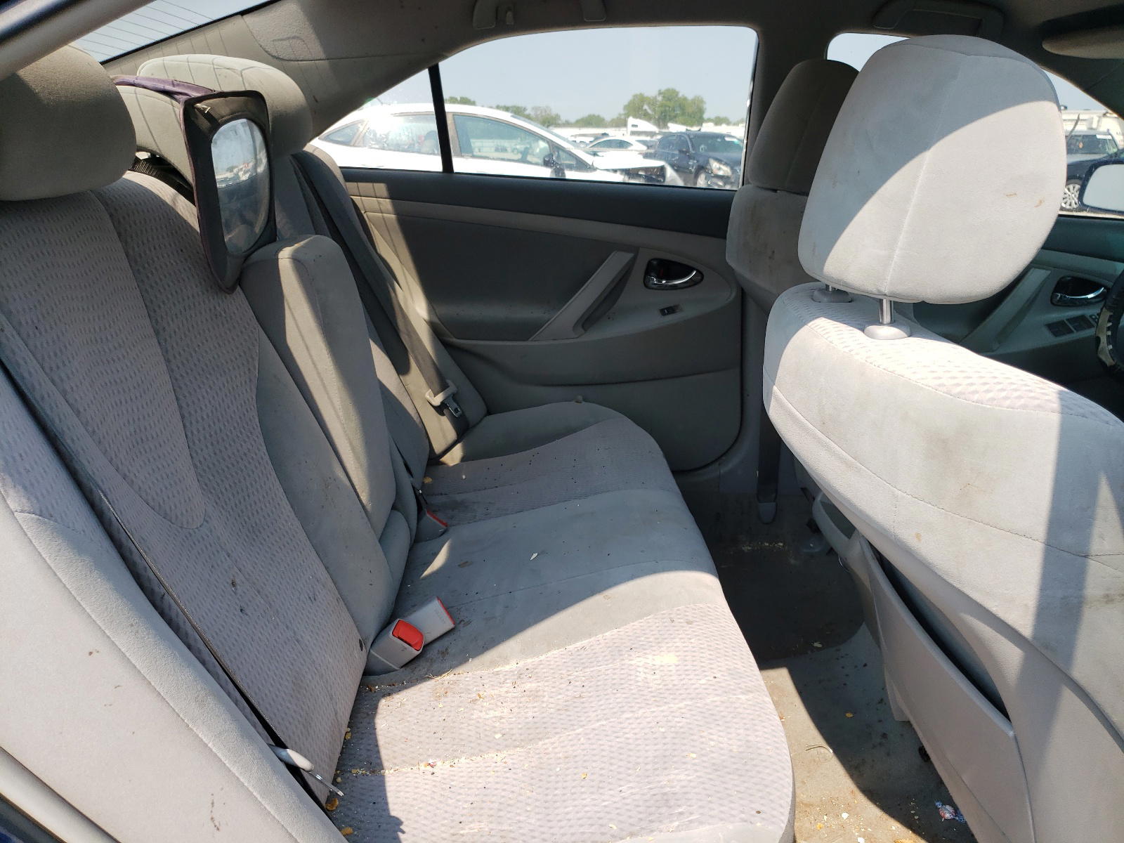 Photo 6 from auction – 2011 TOYOTA CAMRY BASE with VIN 4T4BF3EK2BR117854
