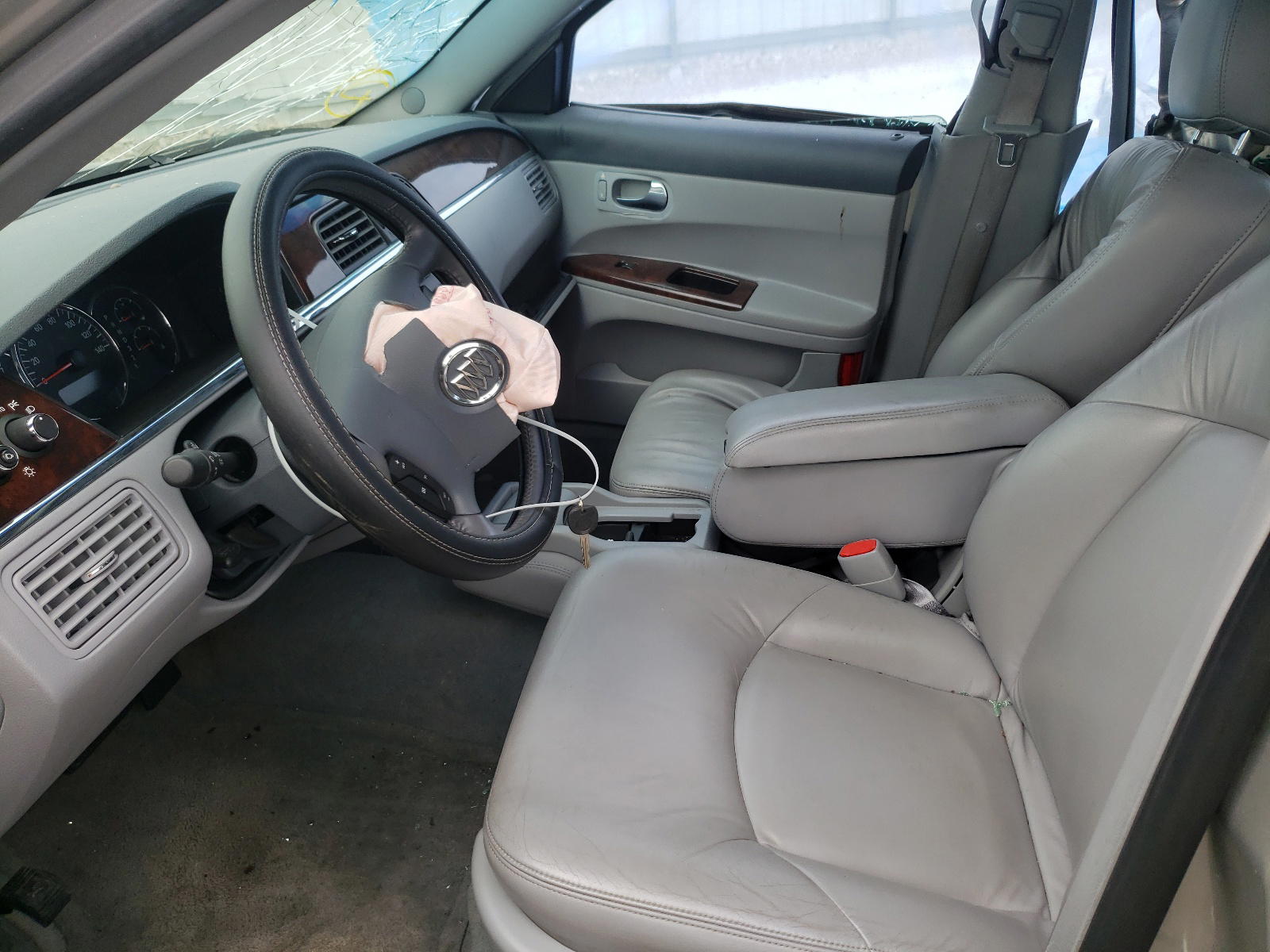 Photo 5 from auction – 2007 BUICK LACROSSE C with VIN 2G4WD582071179815