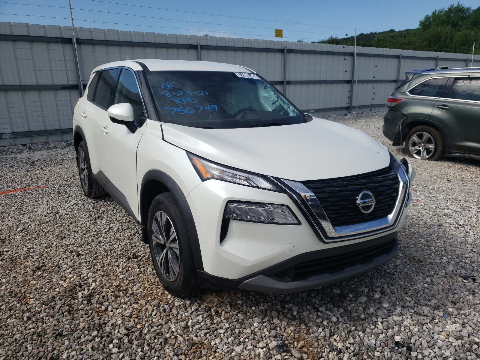 NISSAN ROGUE SV 2021 with VIN 5N1AT3BB6MC756749 - Photo from auction