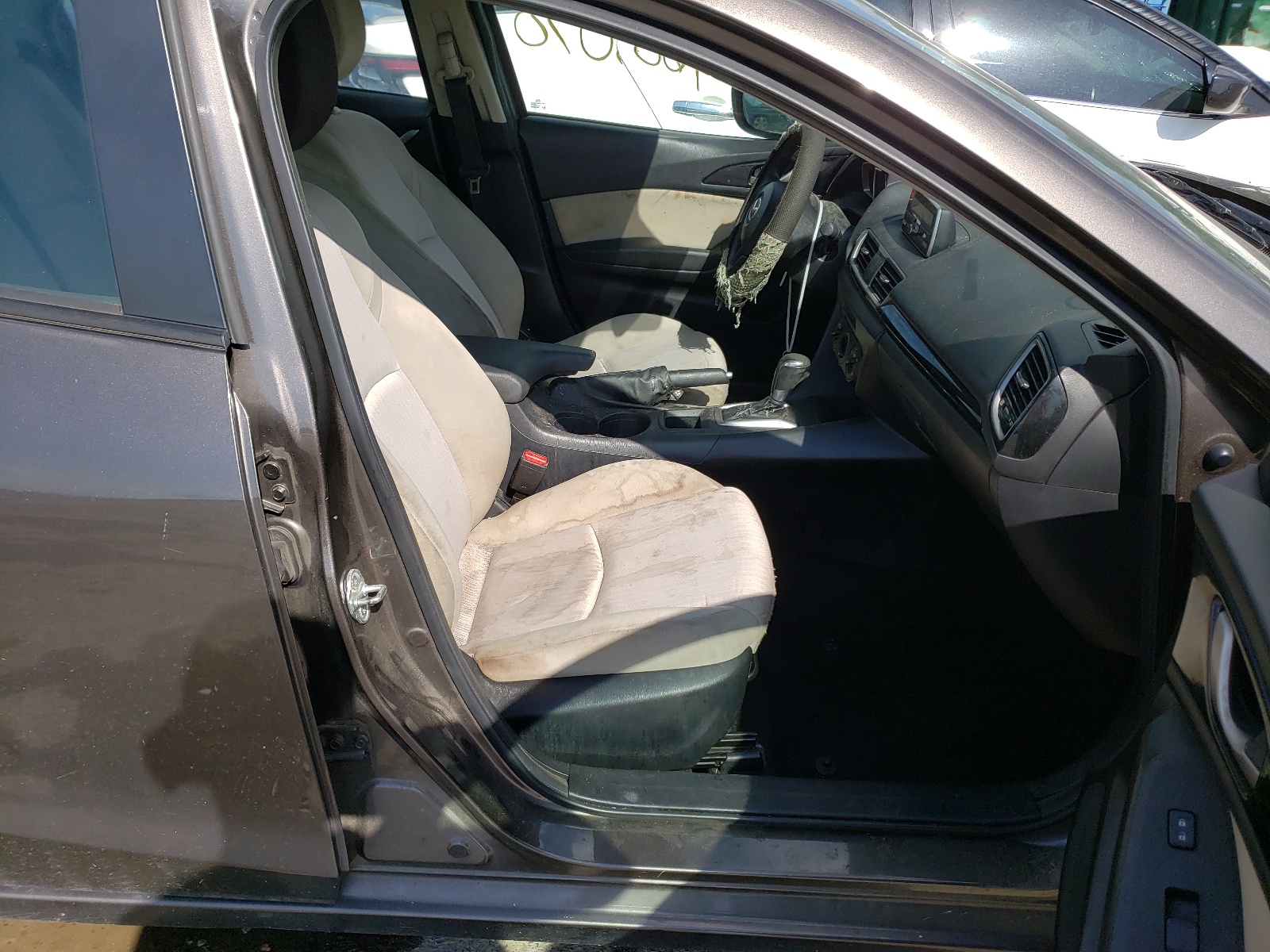 Photo 5 from auction – 2014 MAZDA 3 SPORT with VIN 3MZBM1U73EM109581