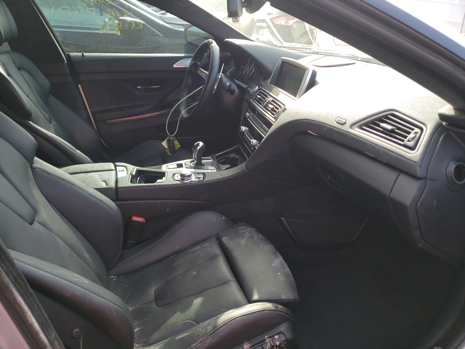 Photo 5 from auction – 2014 BMW M6 GRAN CO with VIN WBS6C9C50ED467358