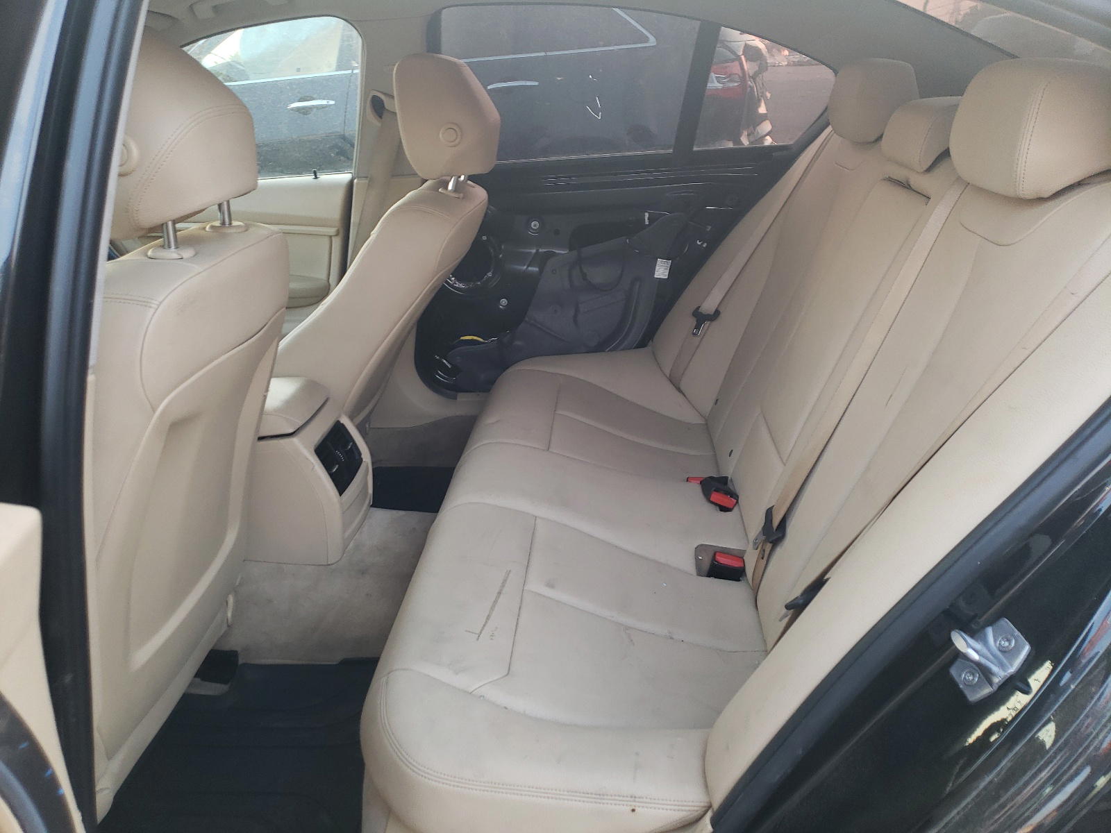 Photo 6 from auction – 2014 BMW 320 I with VIN WBA3B1C55EP678730