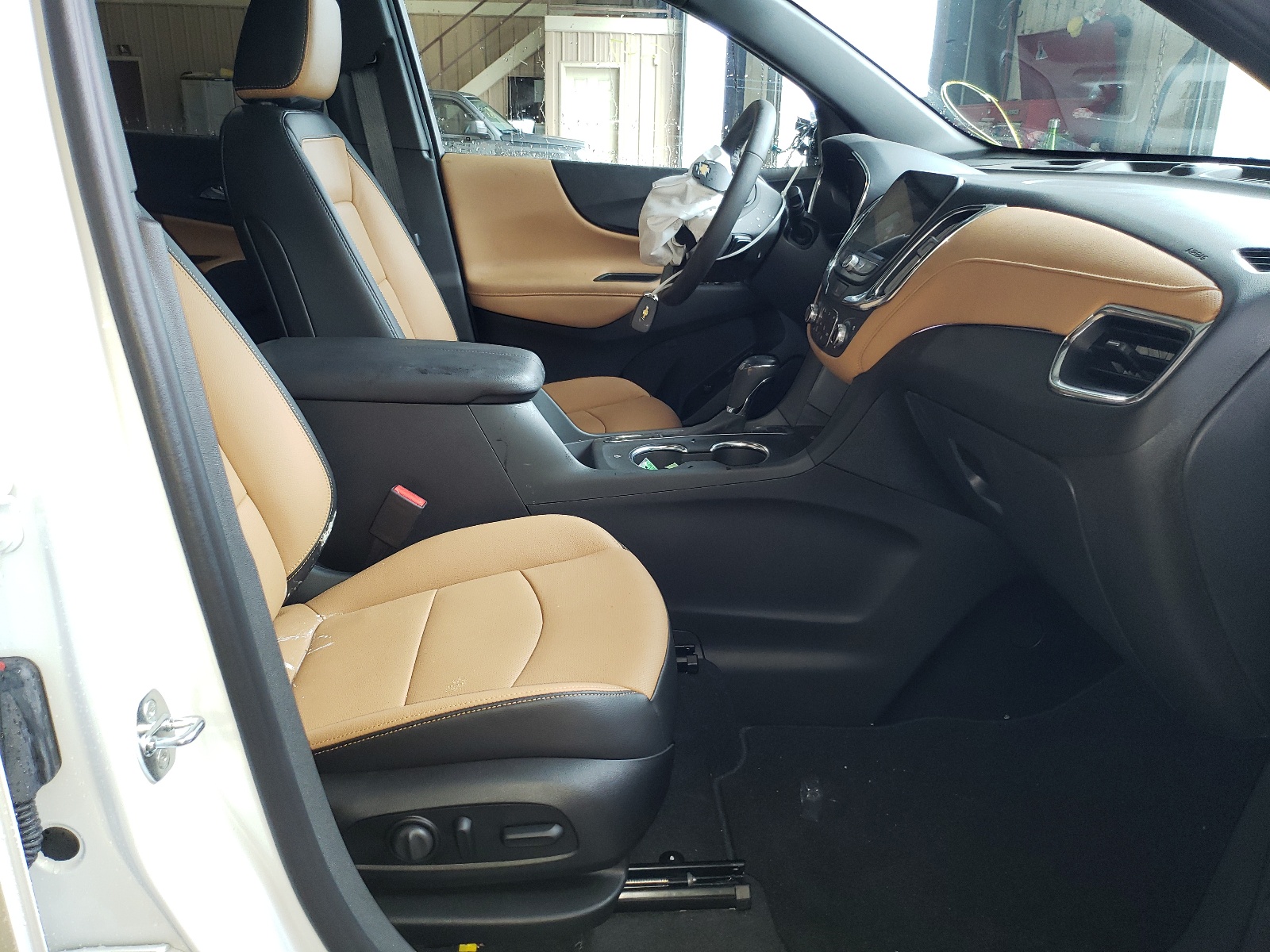 Photo 5 from auction – 2021 CHEVROLET EQUINOX PR with VIN 3GNAXXEVXMS173771