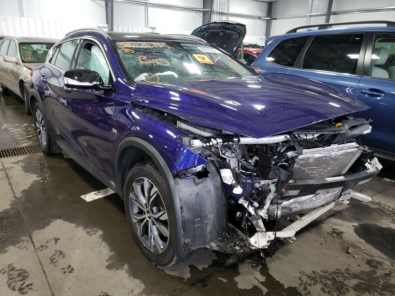 INFINITI QX30 BASE 2017 with VIN SJKCH5CR8HA019542 - Photo from auction