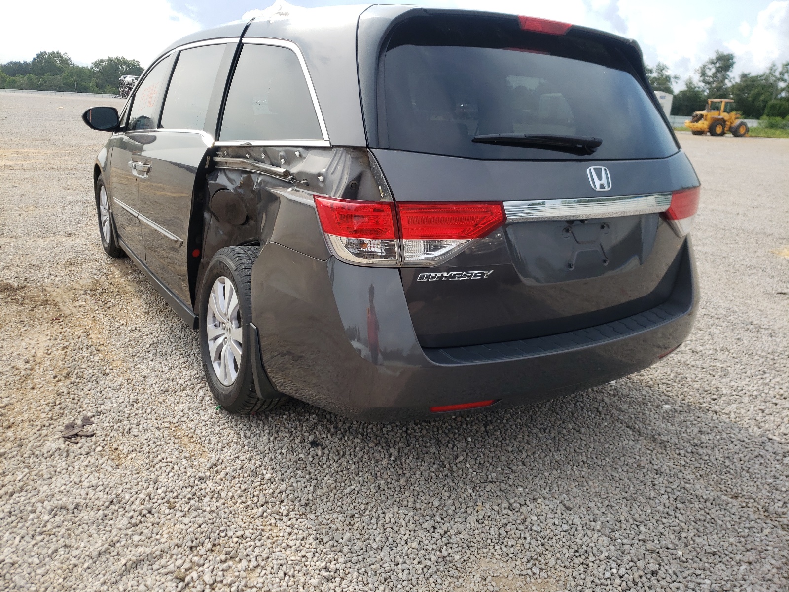 Photo 3 from auction – 2015 HONDA ODYSSEY EX with VIN 5FNRL5H61FB016271