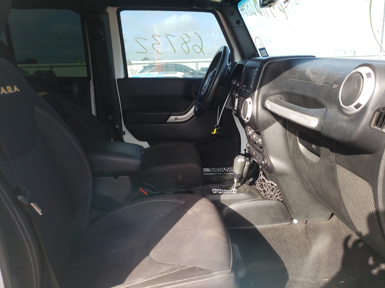Photo 5 from auction – 2014 JEEP WRANGLER S with VIN 1C4BJWEG0EL274092