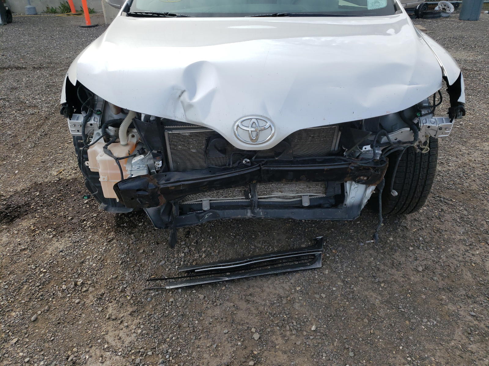 Photo 9 from auction – 2014 TOYOTA VENZA LE with VIN 4T3BK3BB3EU098723