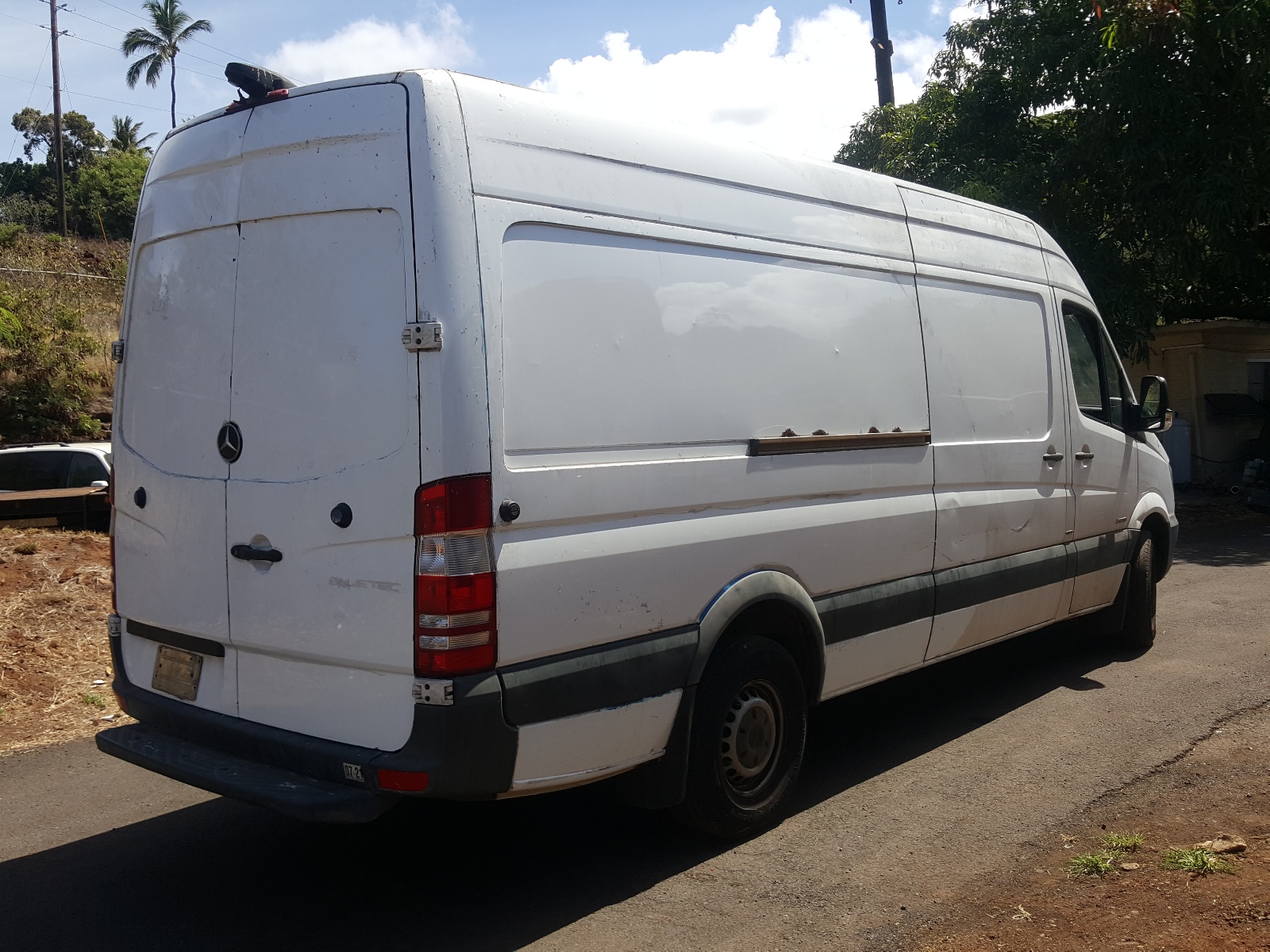 Photo 4 from auction – 2015 MERCEDES-BENZ SPRINTER 2 with VIN WD3PE8DC8F5964192