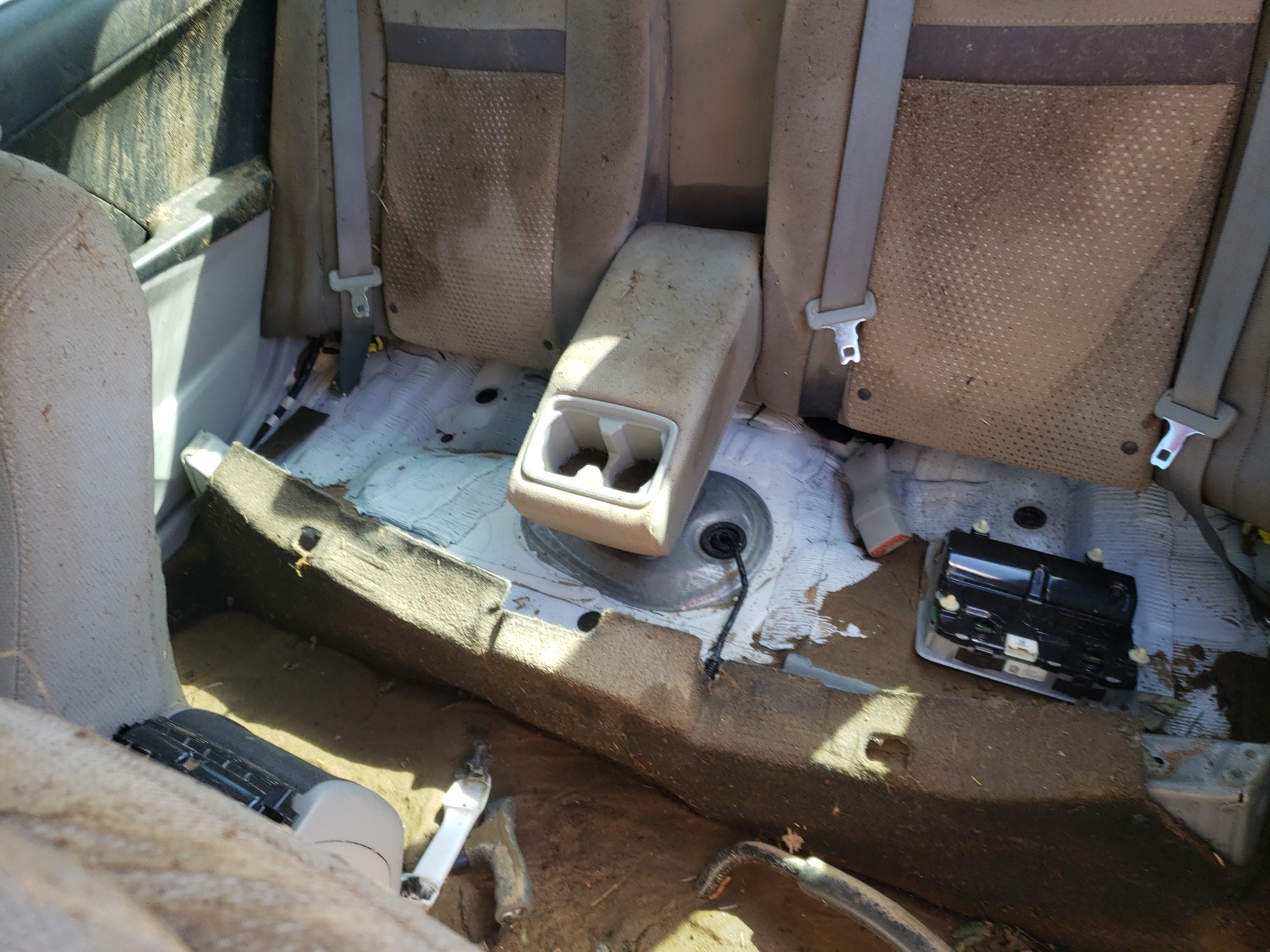 Photo 6 from auction – 2013 TOYOTA CAMRY L with VIN 4T1BF1FK5DU705165