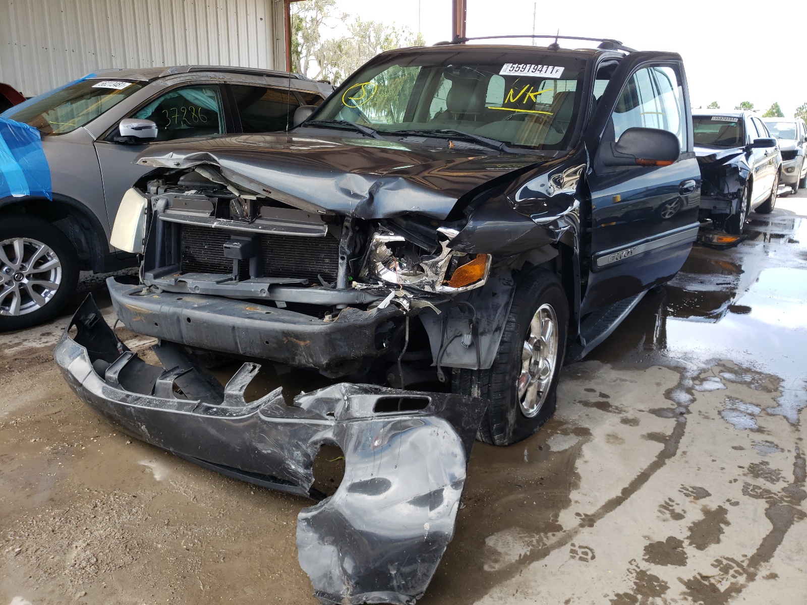 Photo 2 from auction – 2004 GMC ENVOY with VIN 1GKDS13S442101281