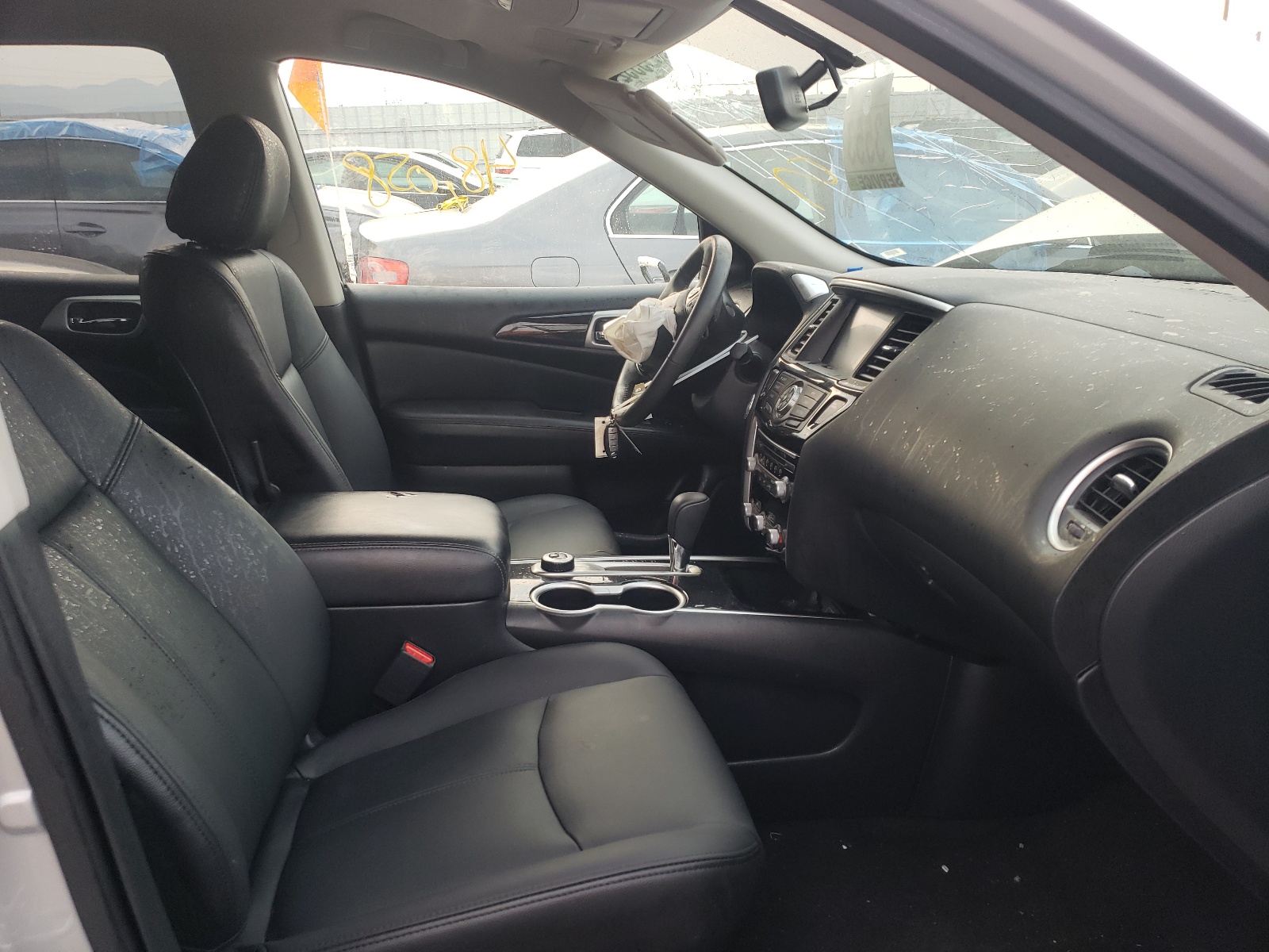 Photo 5 from auction – 2019 NISSAN PATHFINDER with VIN 5N1DR2MM9KC617846