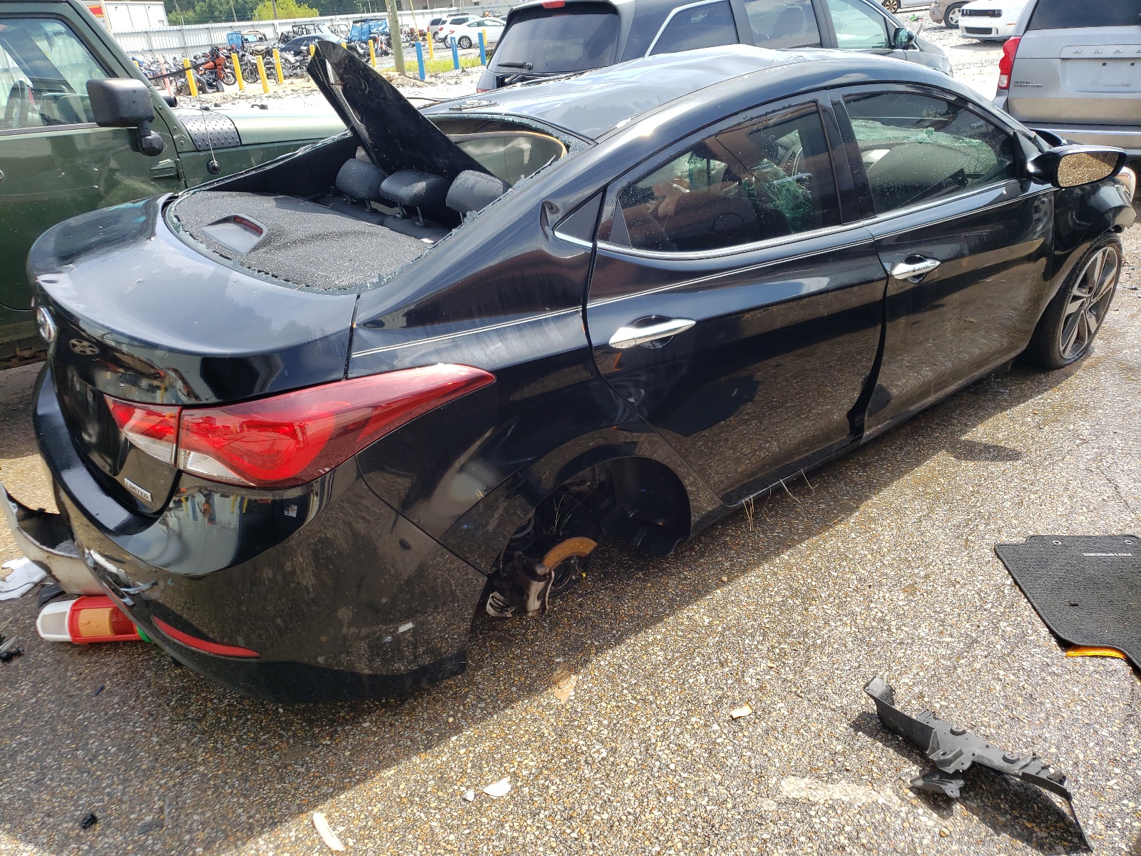 Photo 4 from auction – 2016 HYUNDAI ELANTRA with VIN KMHDH4AE8GU552257