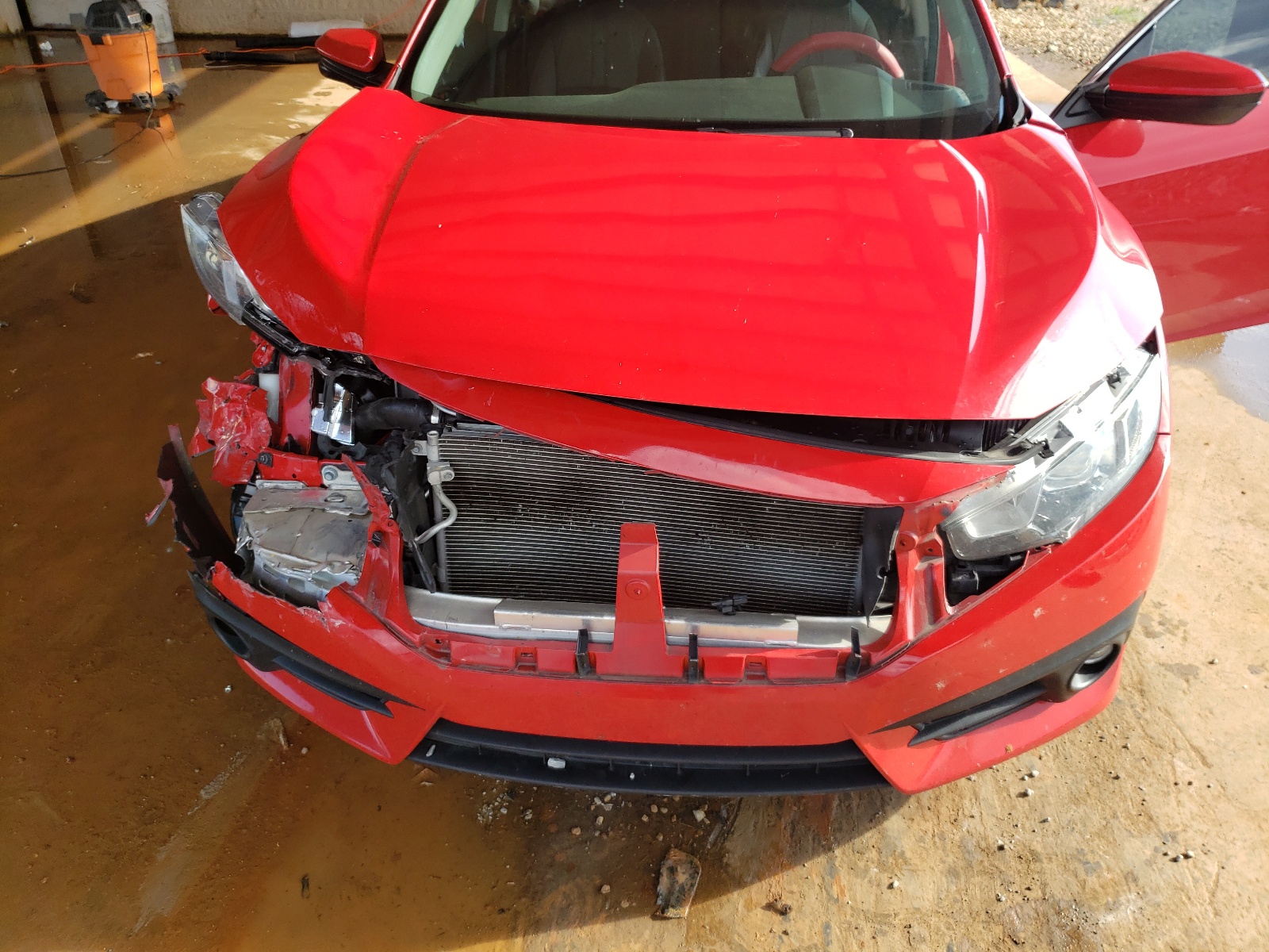 Photo 7 from auction – 2017 HONDA CIVIC EXL with VIN 2HGFC1F75HH657767