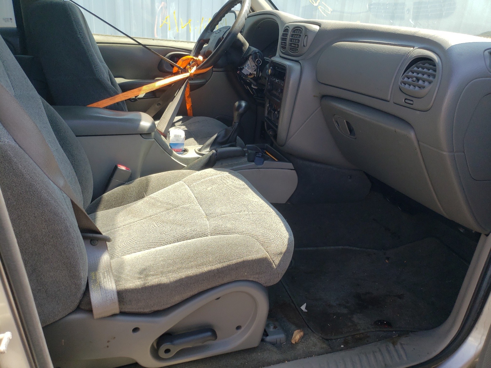 Photo 5 from auction – 2004 CHEVROLET TRAILBLAZE with VIN 1GNDT13S642448563