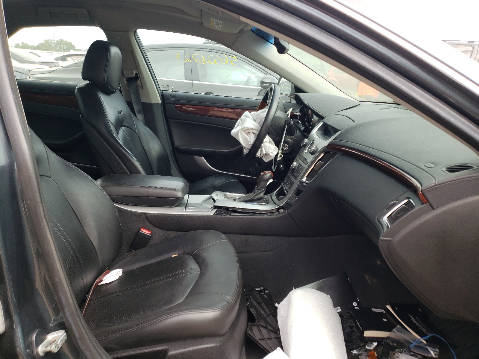 Photo 5 from auction – 2011 CADILLAC CTS LUXURY with VIN 1G6DH5EY1B0143048