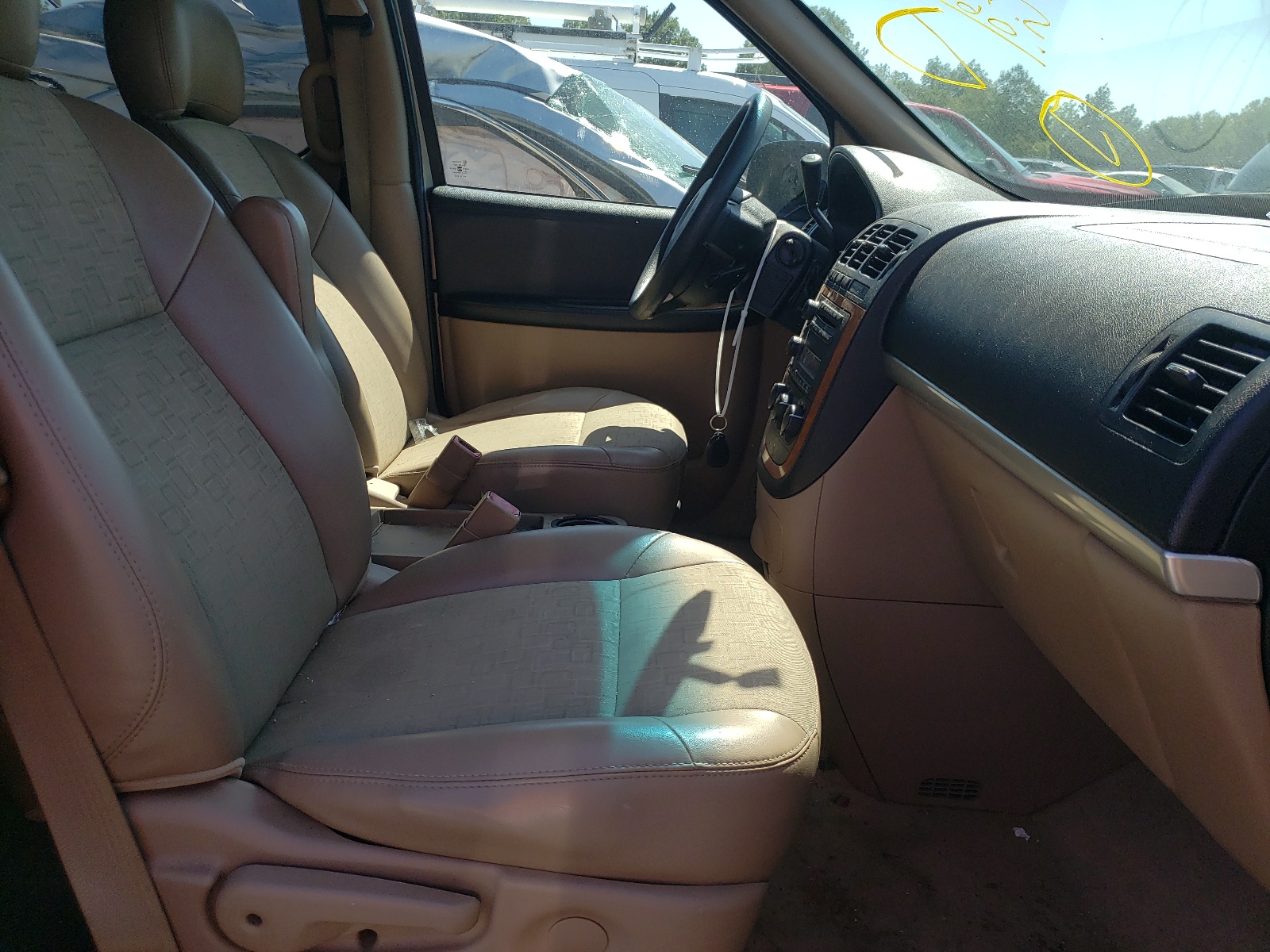Photo 5 from auction – 2006 SATURN RELAY 2 with VIN 5GZDV03L66D107305