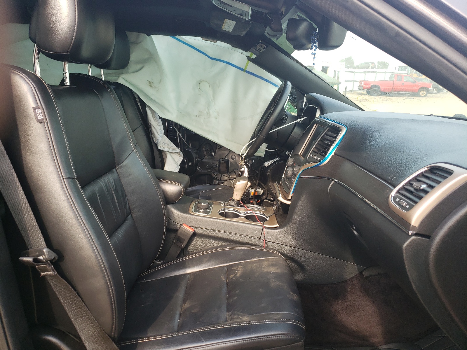Photo 5 from auction – 2016 JEEP GRAND CHER with VIN 1C4RJFBG0GC348472