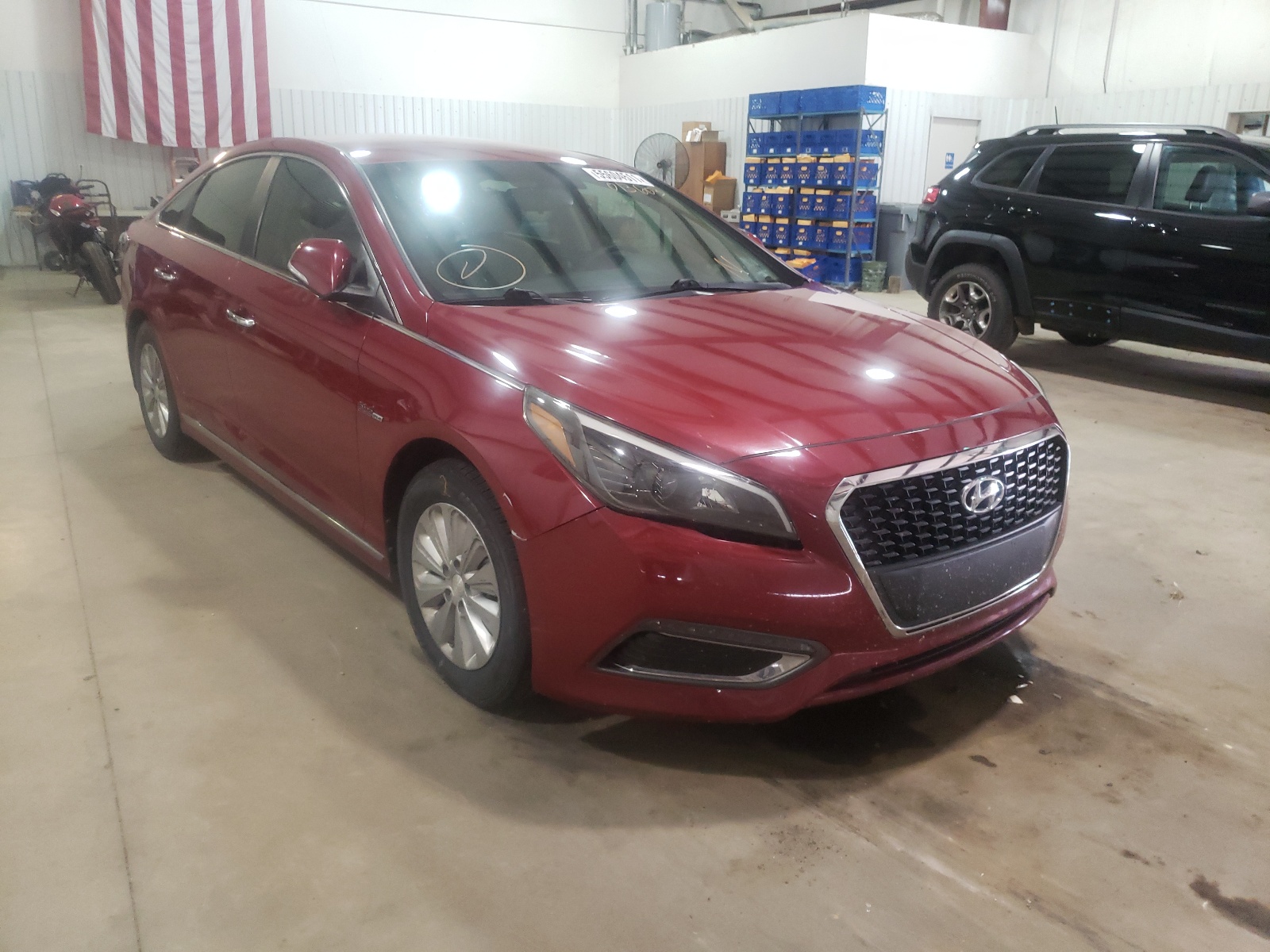 HYUNDAI SONATA HYB 2016 with VIN KMHE24L10GA013603 - Photo from auction
