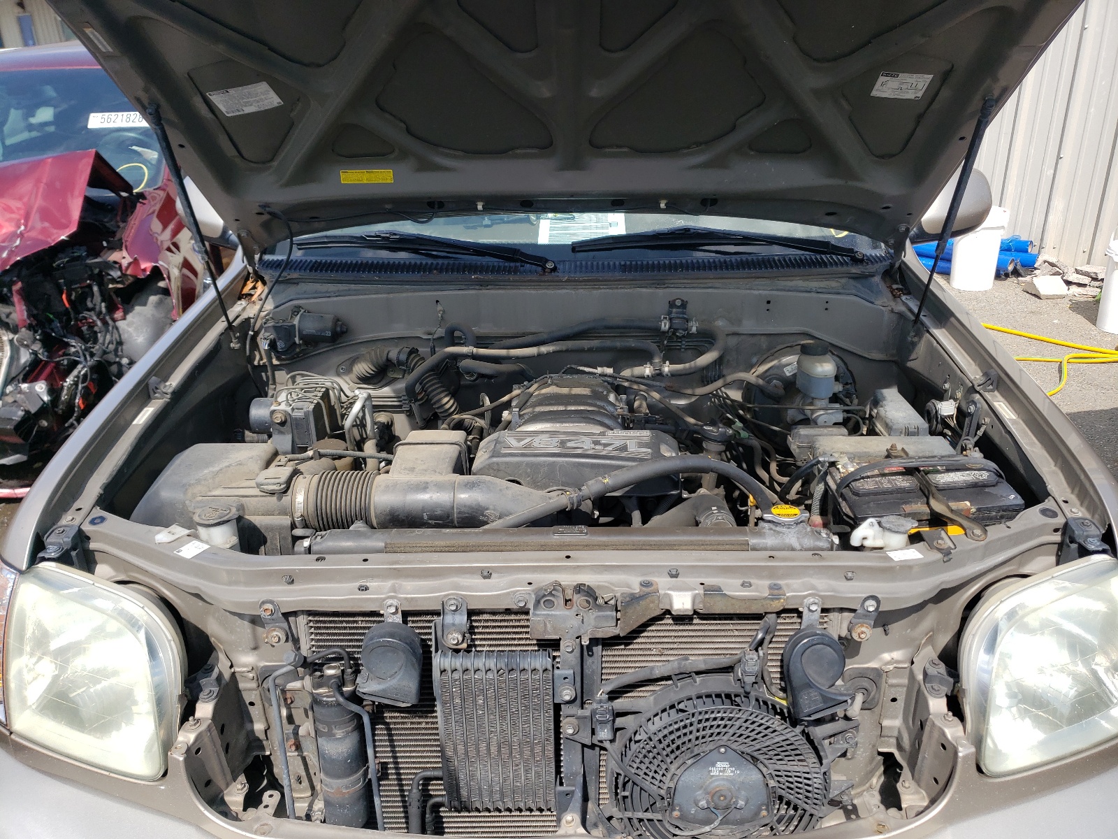 Photo 7 from auction – 2004 TOYOTA SEQUOIA SR with VIN 5TDZT34A44S224152