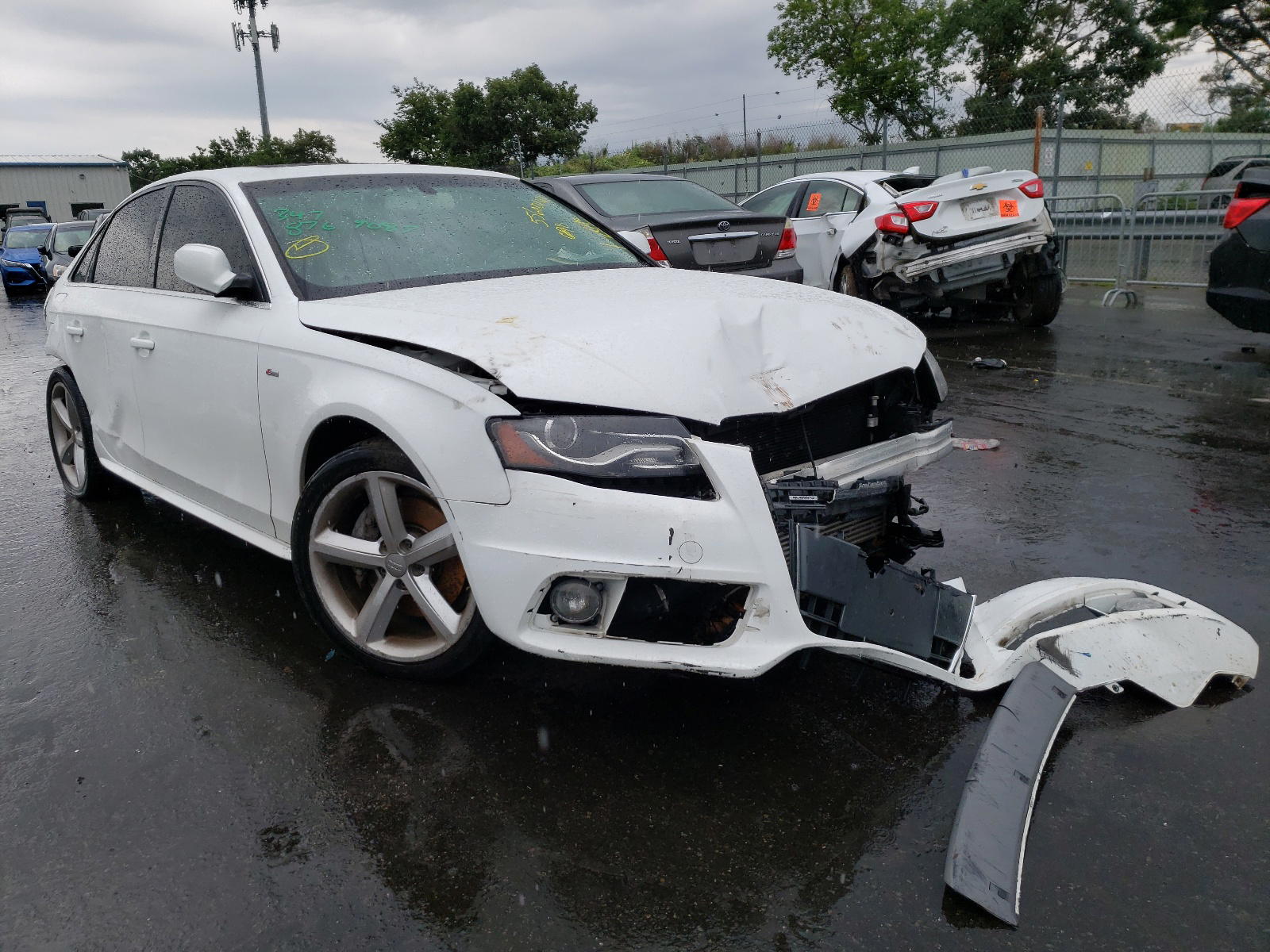 AUDI A4 PREMIUM 2012 with VIN WAUFFAFL4CA098512 - Photo from auction
