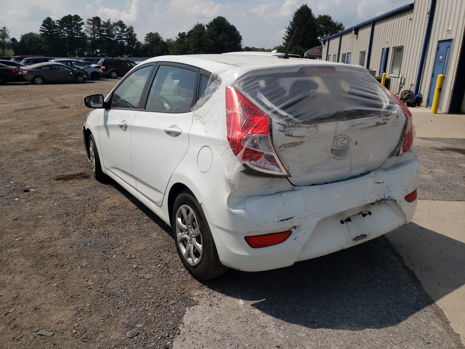 Photo 3 from auction – 2014 HYUNDAI ACCENT GLS with VIN KMHCT5AE4EU147798