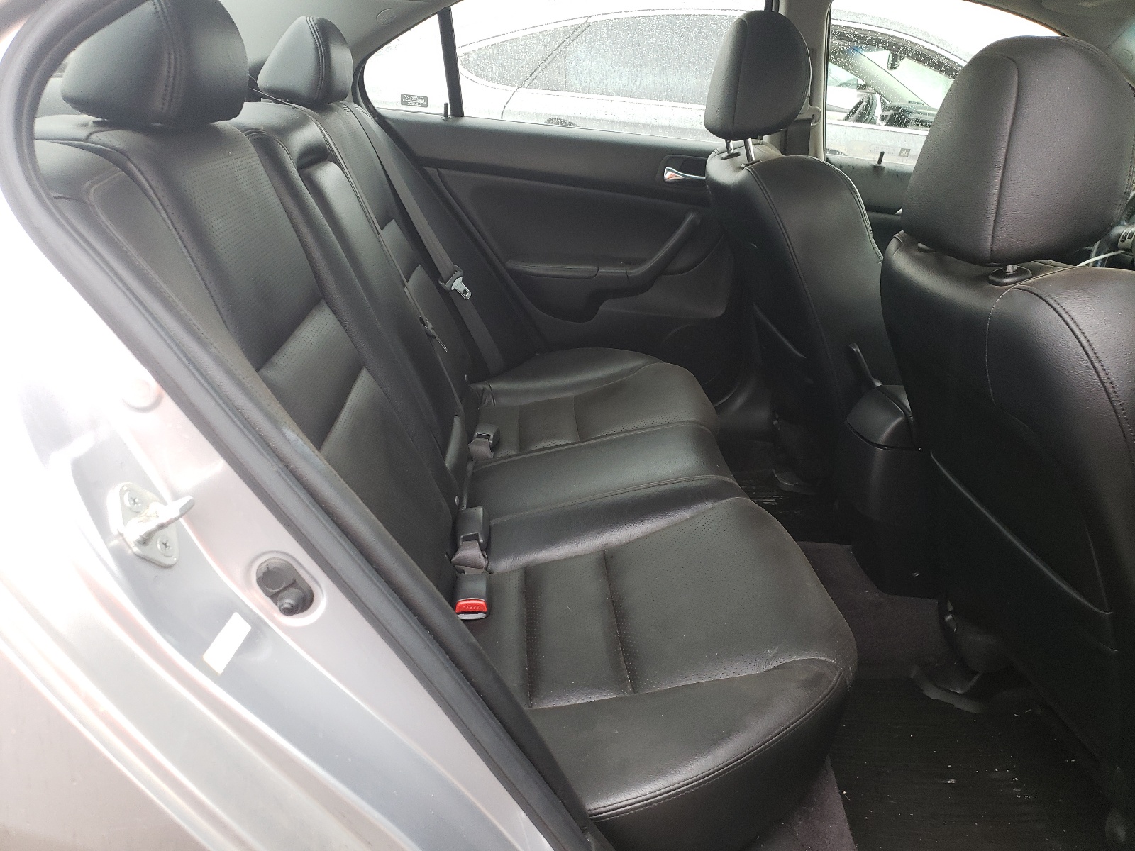Photo 6 from auction – 2005 ACURA TSX with VIN JH4CL96825C021264