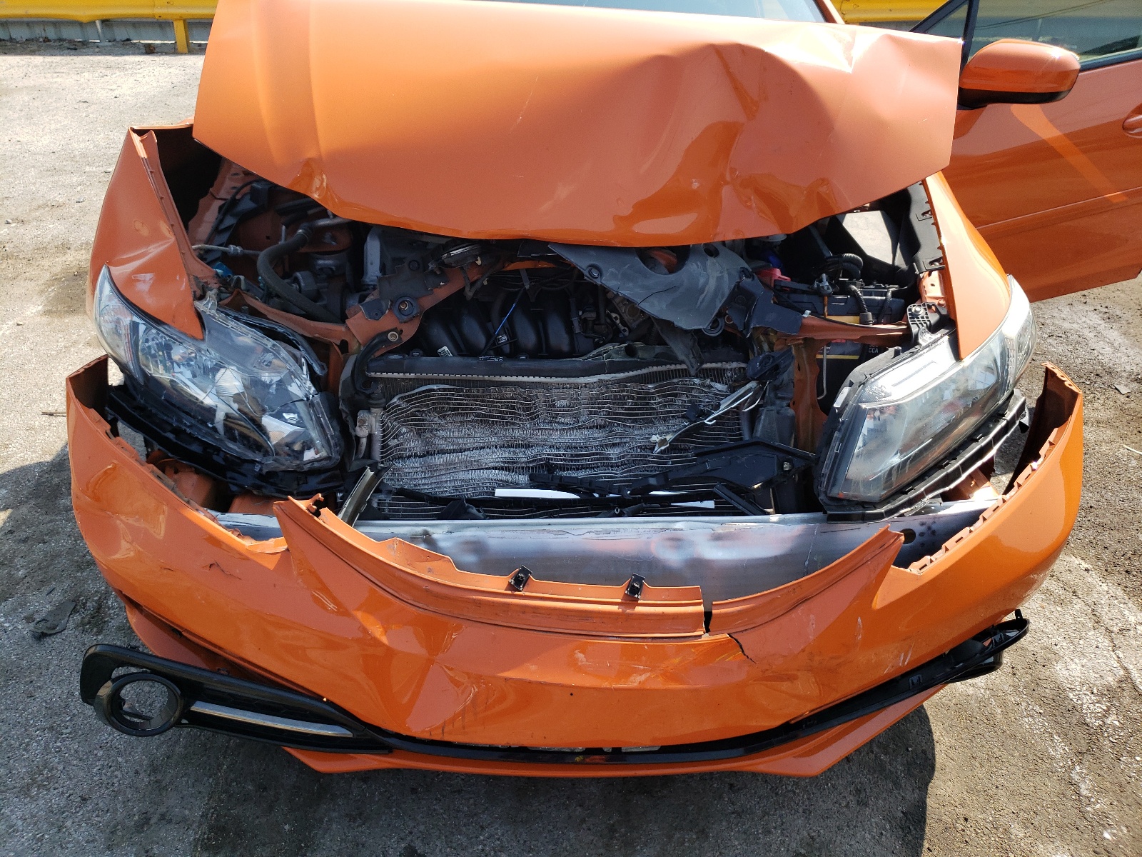 Photo 7 from auction – 2015 HONDA CIVIC SI with VIN 2HGFB6E50FH704197