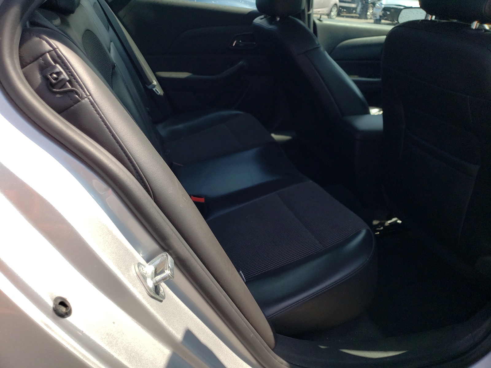 Photo 6 from auction – 2014 CHEVROLET MALIBU 1LT with VIN 1G11C5SL8EF134543