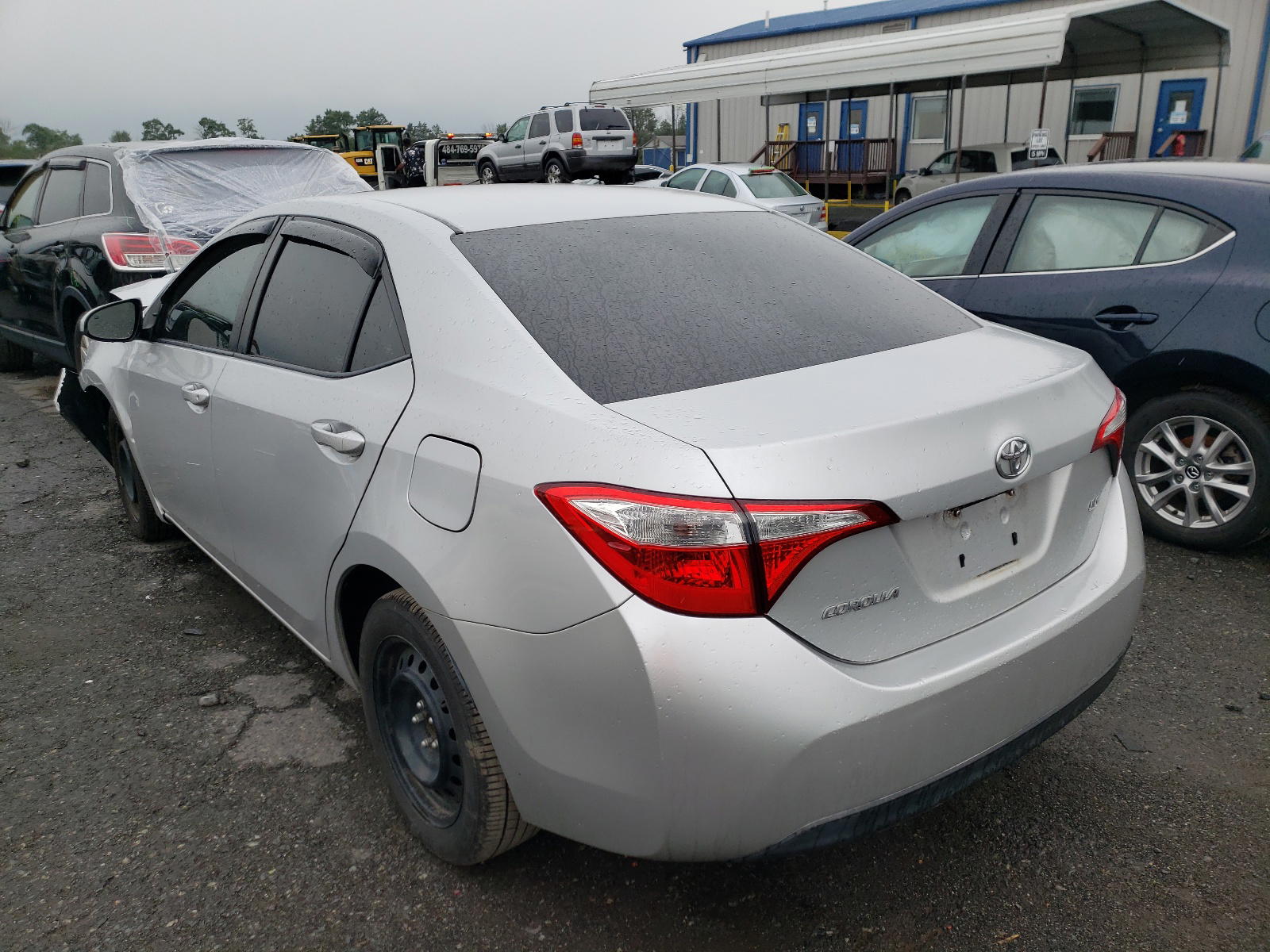 Photo 3 from auction – 2014 TOYOTA COROLLA L with VIN 5YFBURHEXEP082687
