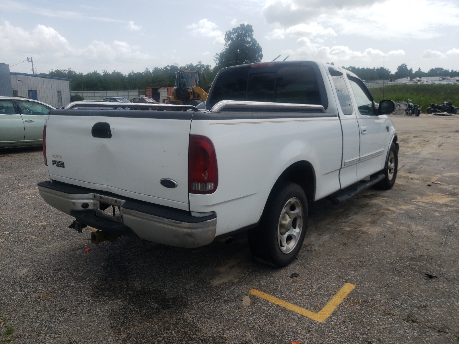 Photo 4 from auction – 2001 FORD F150 with VIN 1FTRX17L31NA58925