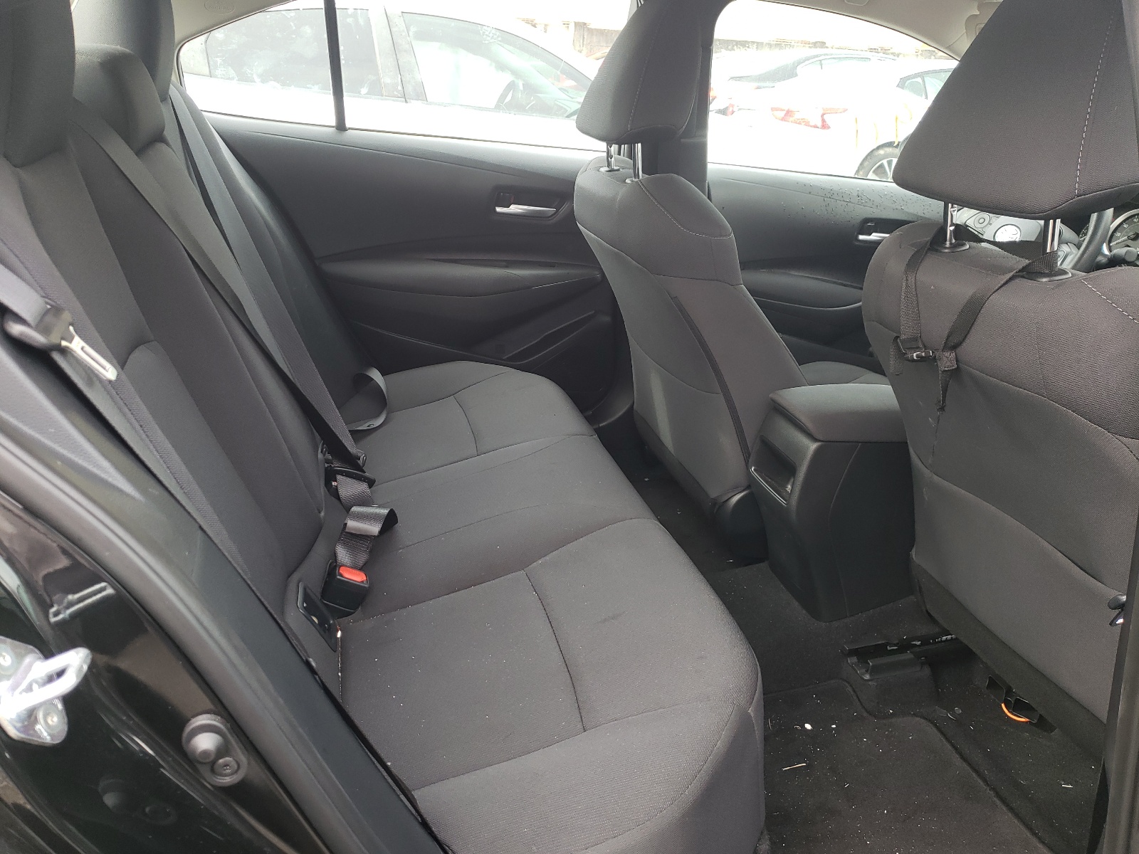 Photo 6 from auction – 2021 TOYOTA COROLLA LE with VIN 5YFEPMAE4MP154399