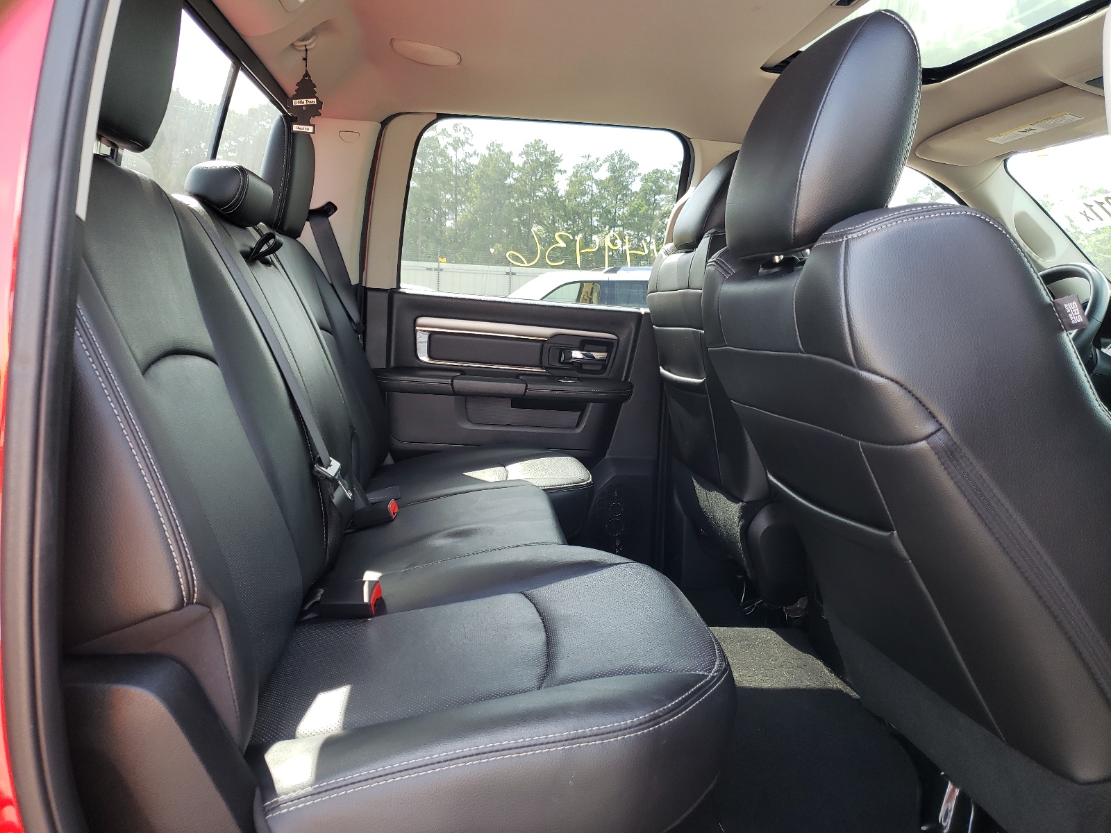 Photo 6 from auction – 2015 RAM 1500 SPORT with VIN 1C6RR6MT9FS649613