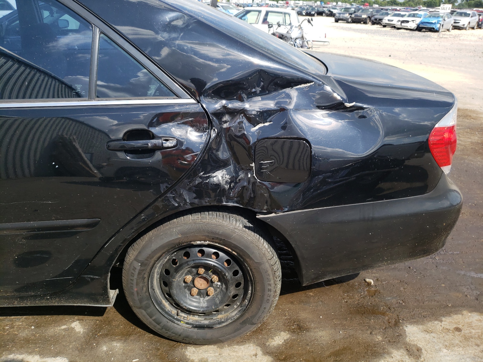 Photo 9 from auction – 2005 TOYOTA CAMRY LE with VIN 4T1BE32K95U414724