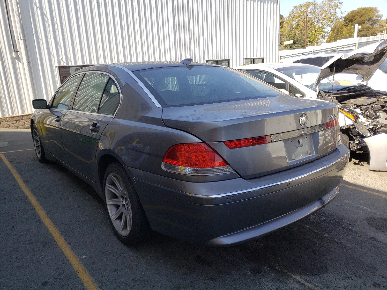 Photo 3 from auction – 2005 BMW 745 LI with VIN WBAGN63585DS56636