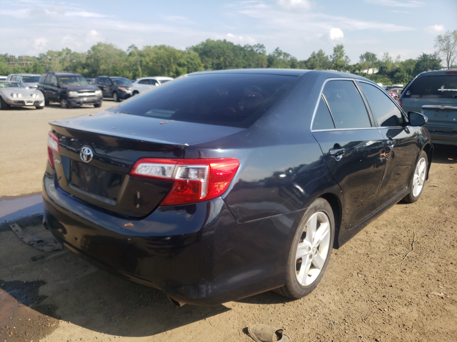 Photo 4 from auction – 2013 TOYOTA CAMRY L with VIN 4T1BF1FK2DU215413