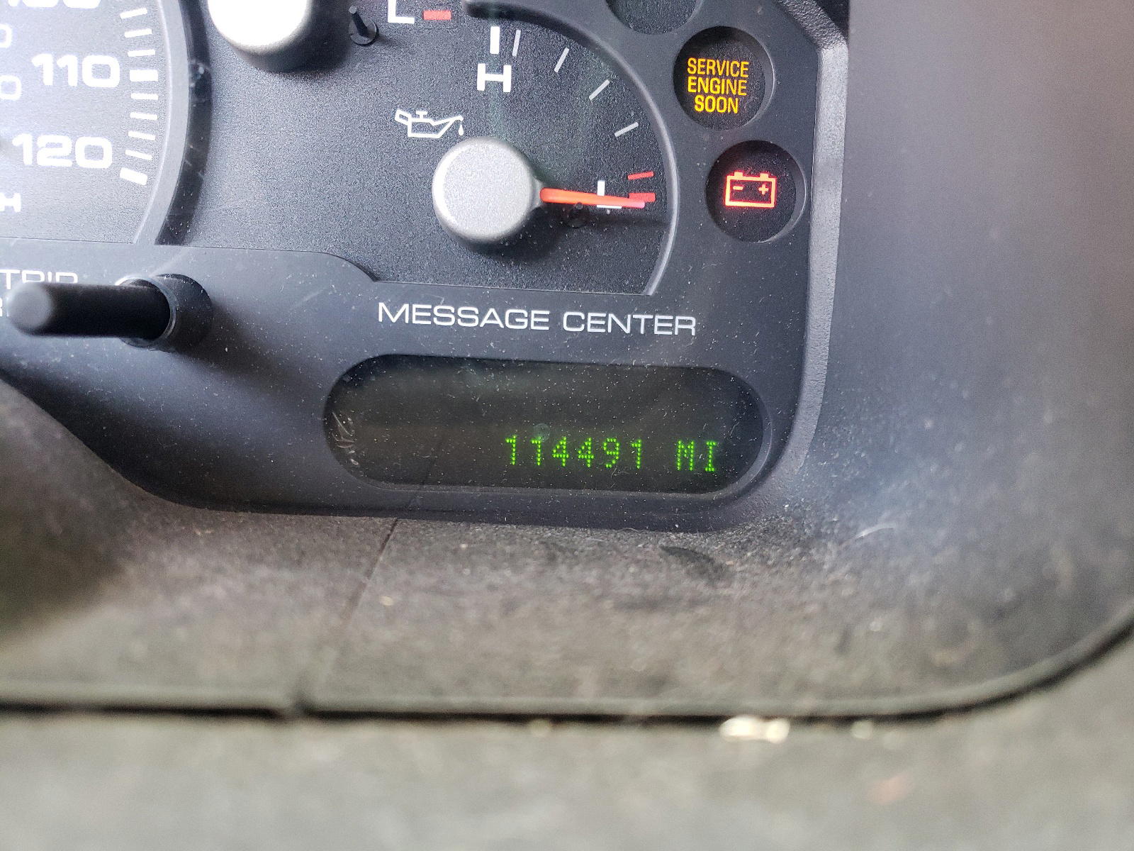 Photo 8 from auction – 2004 FORD EXPLORER with VIN 1FMDU73W93ZA28289