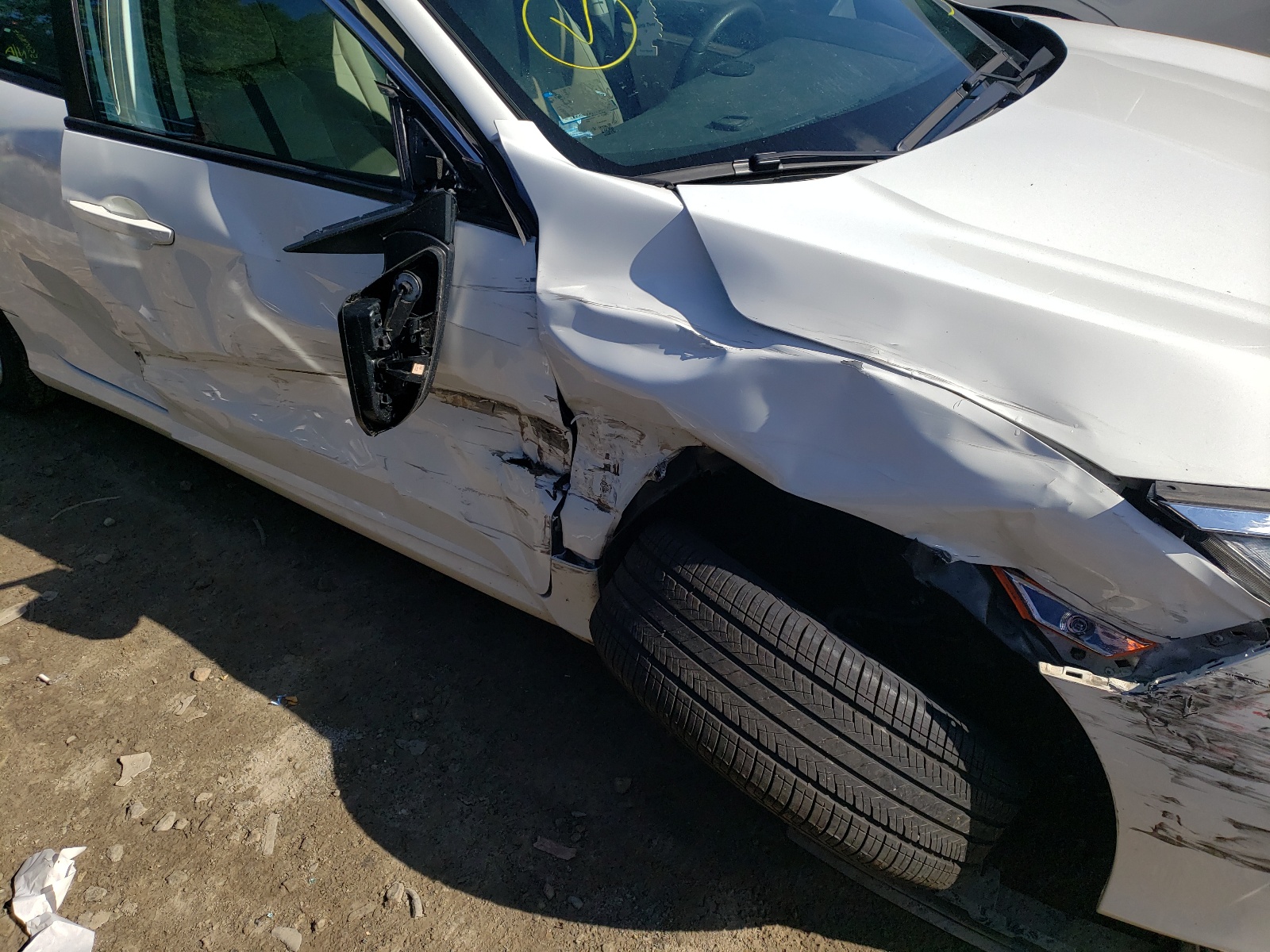Photo 9 from auction – 2016 HONDA CIVIC LX with VIN 19XFC2E59GE051029