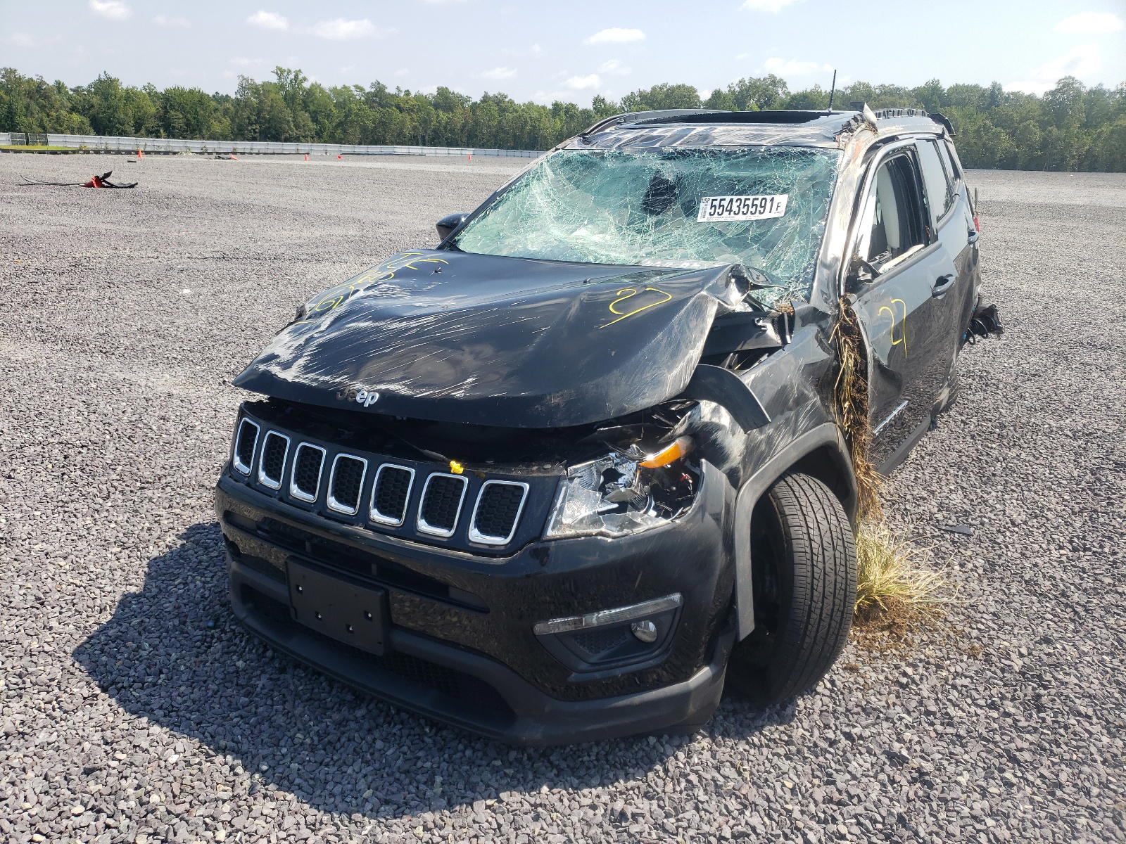 Photo 2 from auction – 2019 JEEP COMPASS LA with VIN 3C4NJCBB5KT692281