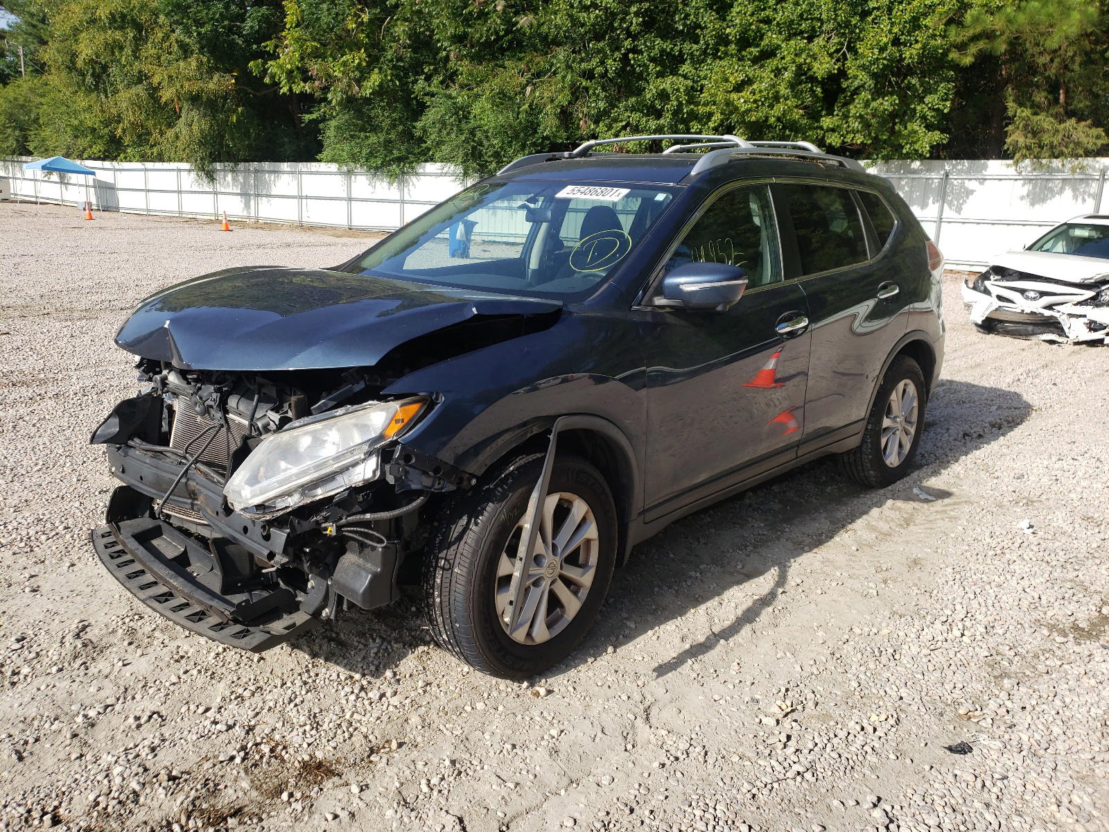 Photo 2 from auction – 2015 NISSAN ROGUE S with VIN KNMAT2MT4FP512436