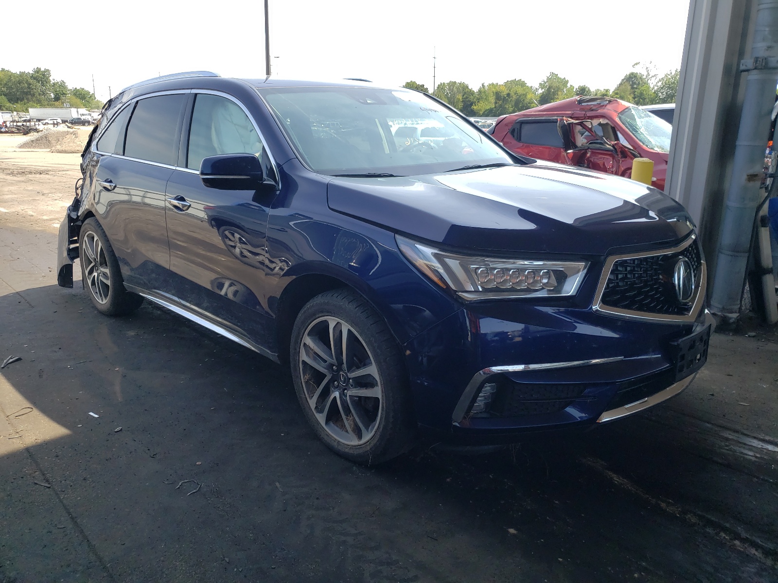 ACURA MDX AWD 2017 with VIN 5FRYD4H88HB013552 - Photo from auction