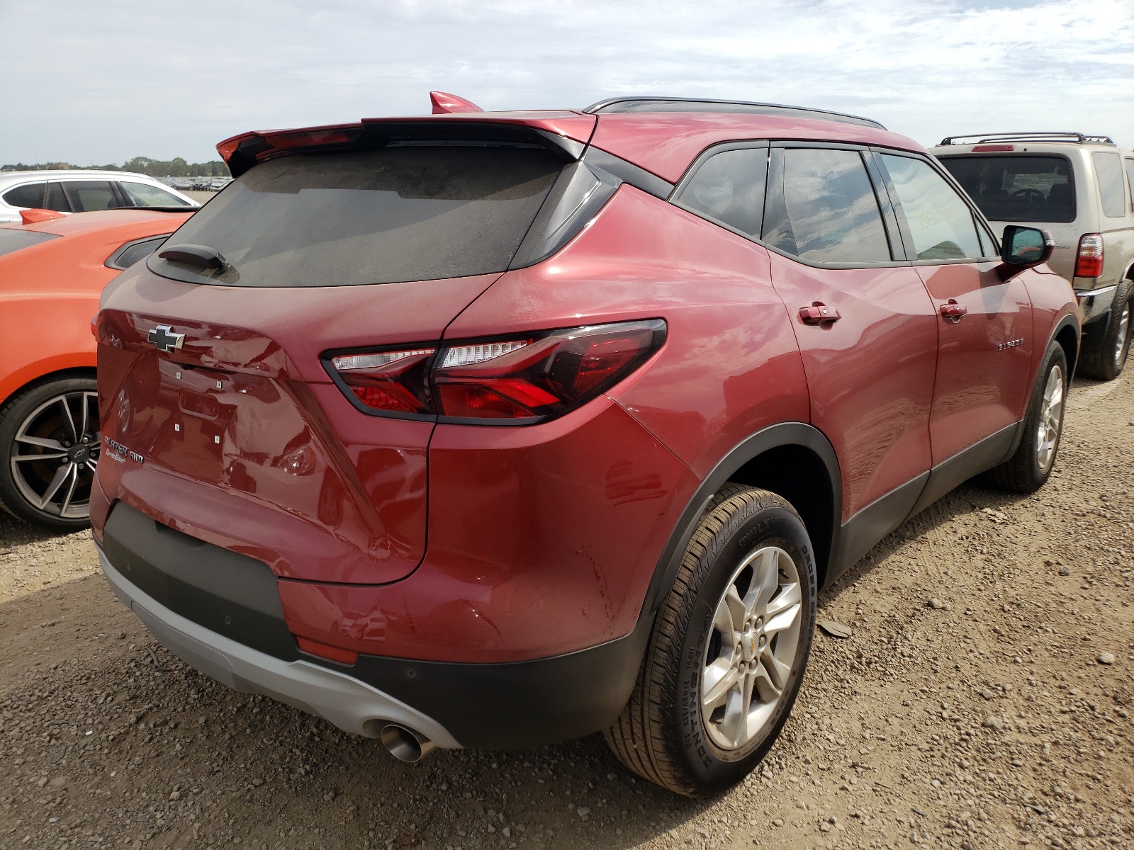 Photo 4 from auction – 2021 CHEVROLET BLAZER 2LT with VIN 3GNKBHR49MS567692