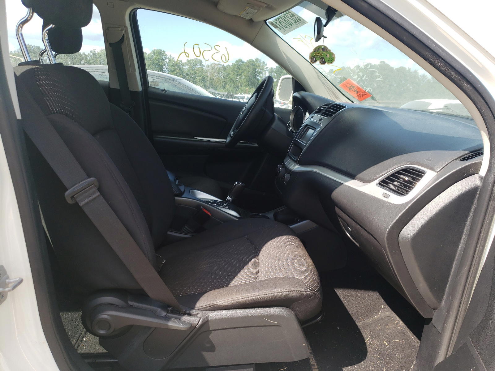 Photo 5 from auction – 2015 DODGE JOURNEY SE with VIN 3C4PDCAB6FT630699