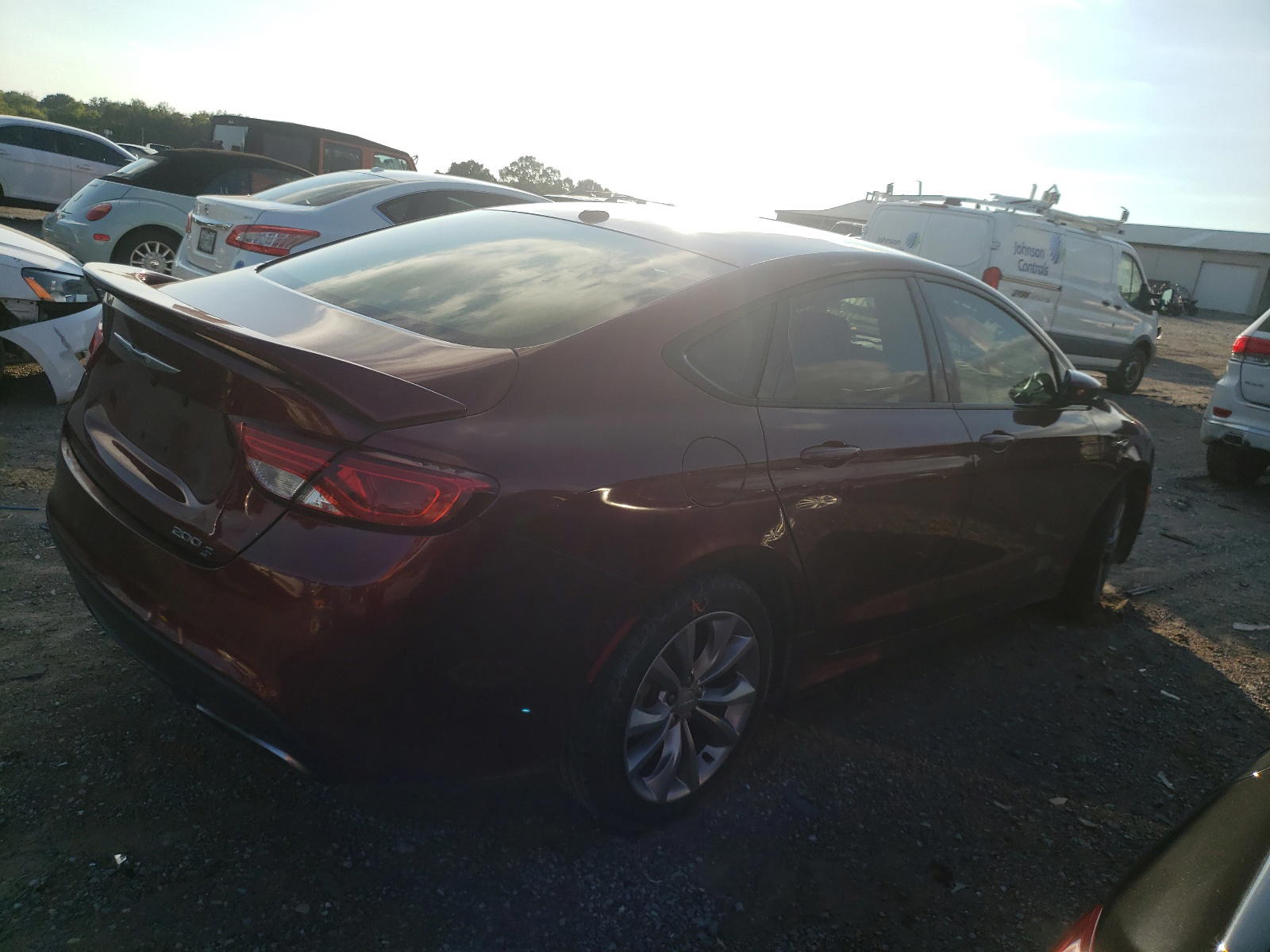 Photo 4 from auction – 2015 CHRYSLER 200 S with VIN 1C3CCCBB2FN677880