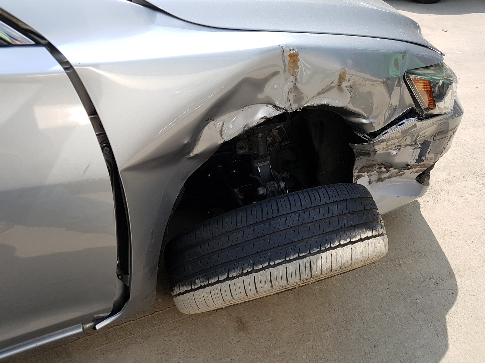 Photo 9 from auction – 2017 ACURA ILX PREMIU with VIN 19UDE2F78HA007840