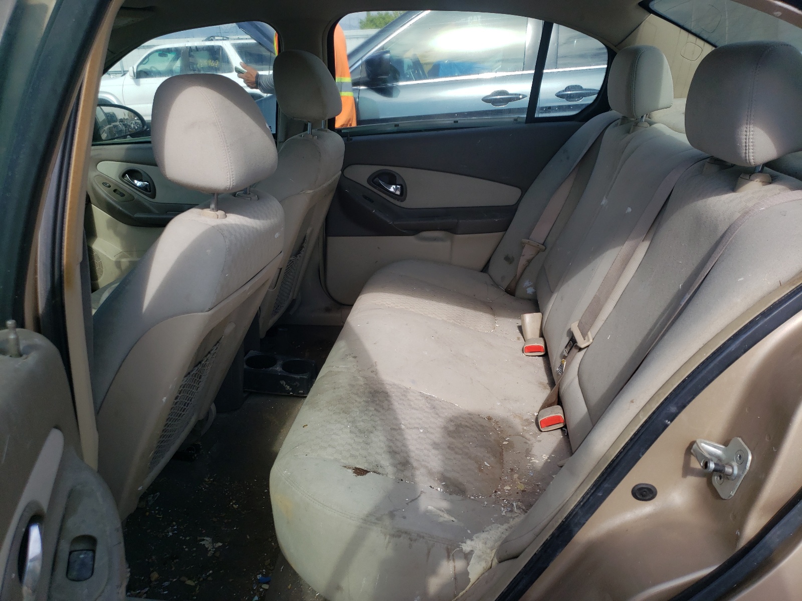 Photo 6 from auction – 2004 CHEVROLET MALIBU with VIN 1G1ZS52F64F249172