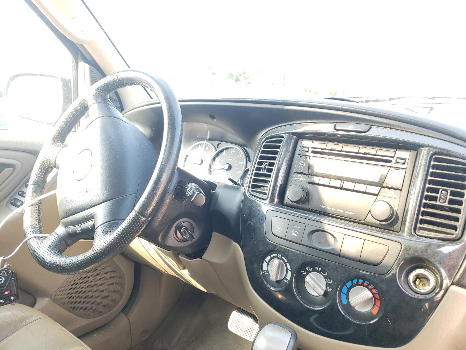 Photo 9 from auction – 2005 MAZDA TRIBUTE S with VIN 4F2CZ96165KM04245