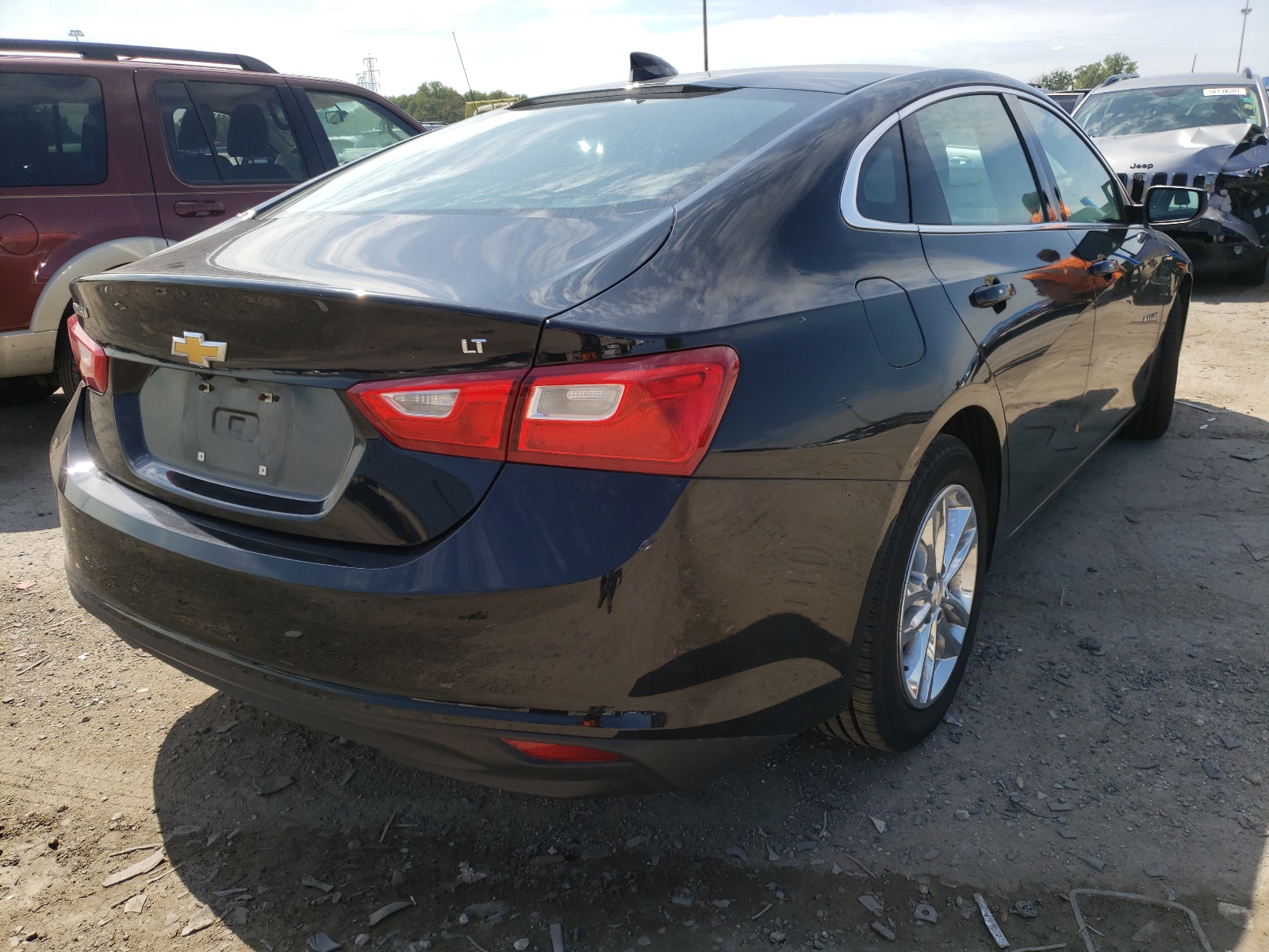 Photo 4 from auction – 2016 CHEVROLET MALIBU LT with VIN 1G1ZE5ST6GF219817